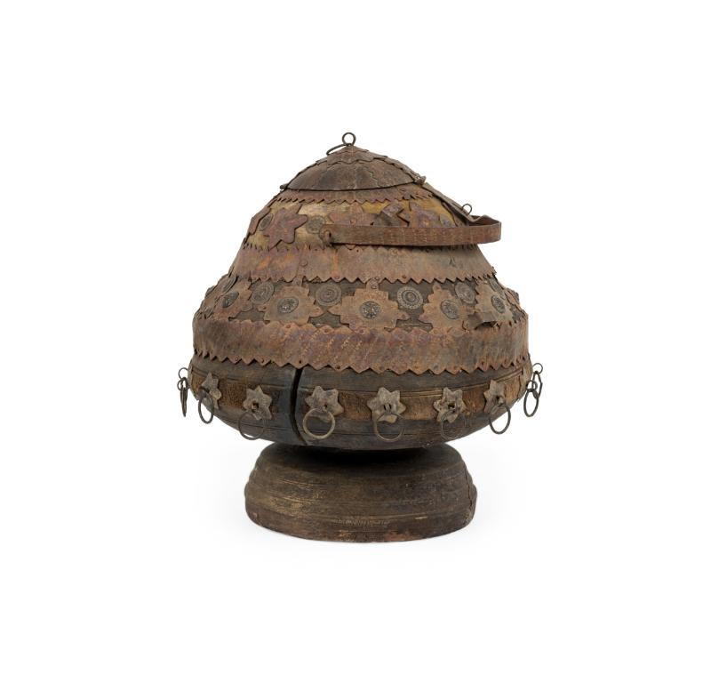 Victorian Set 5 19th Century Anglo Indian Covered Canisters