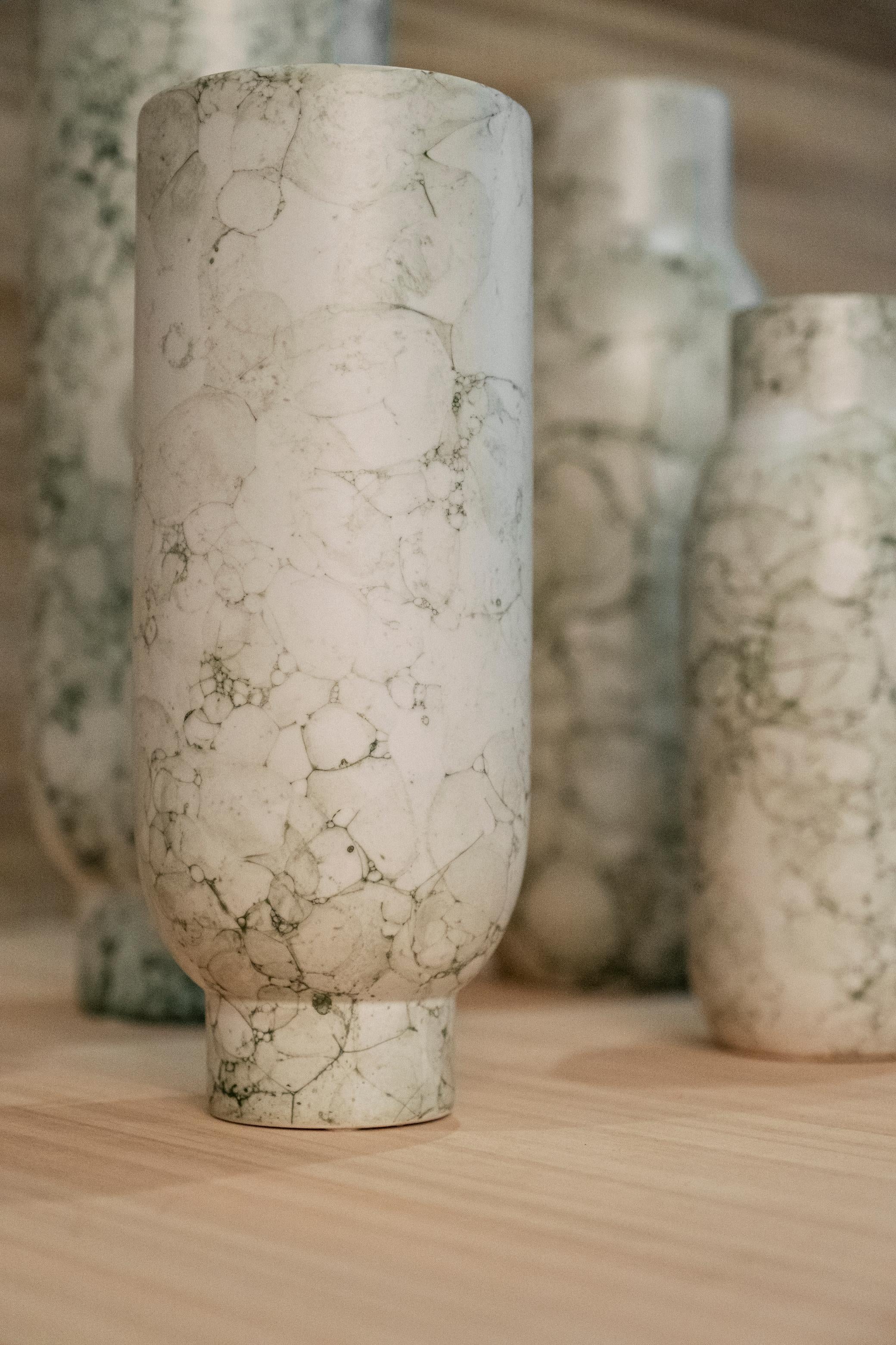 XXIe siècle et contemporain Ensemble/5 Vases et bols en céramique verts, fabriqués à la main au Portugal par Lusitanus Home en vente