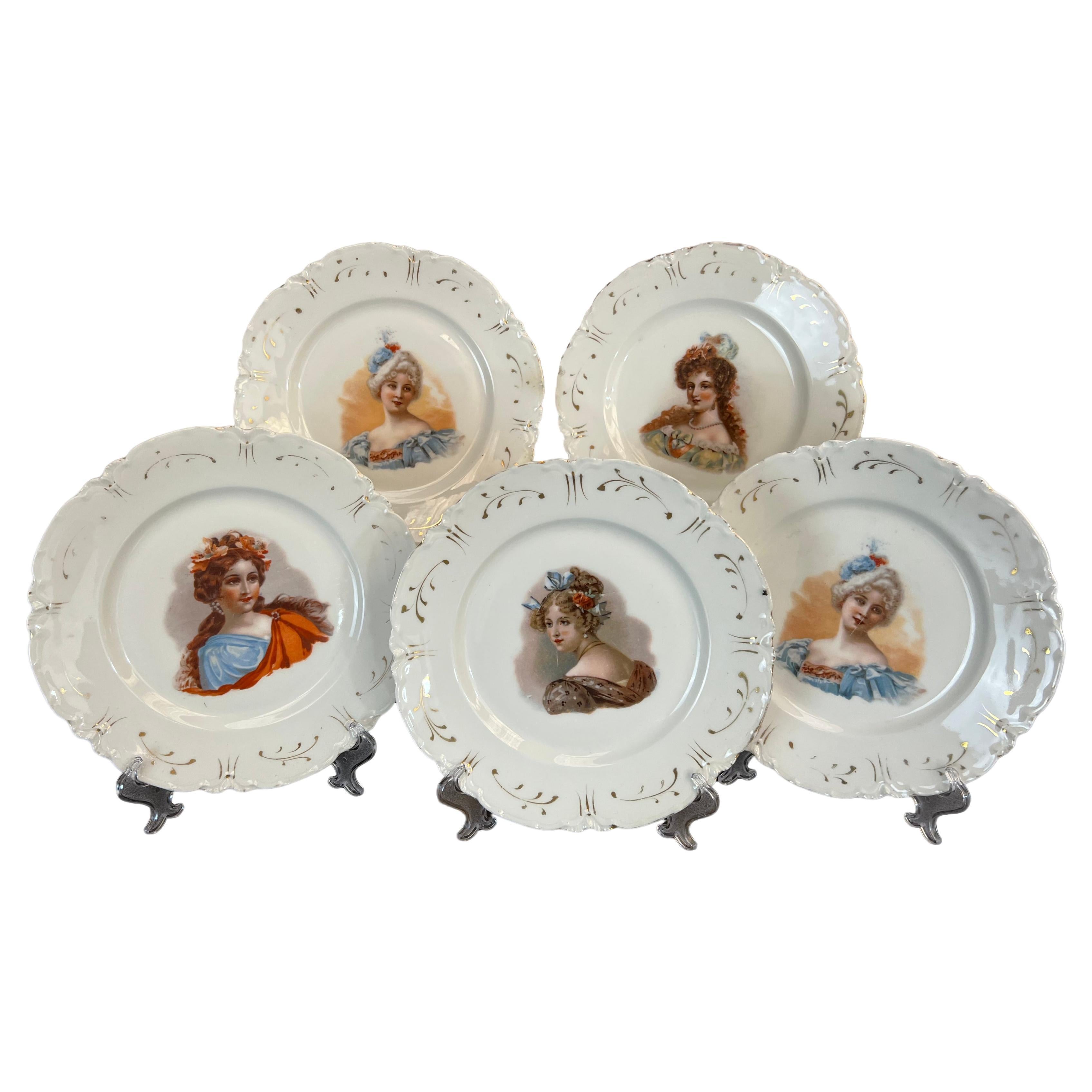 Set 5 collectible plates Haviland Limoges with women 19th For Sale