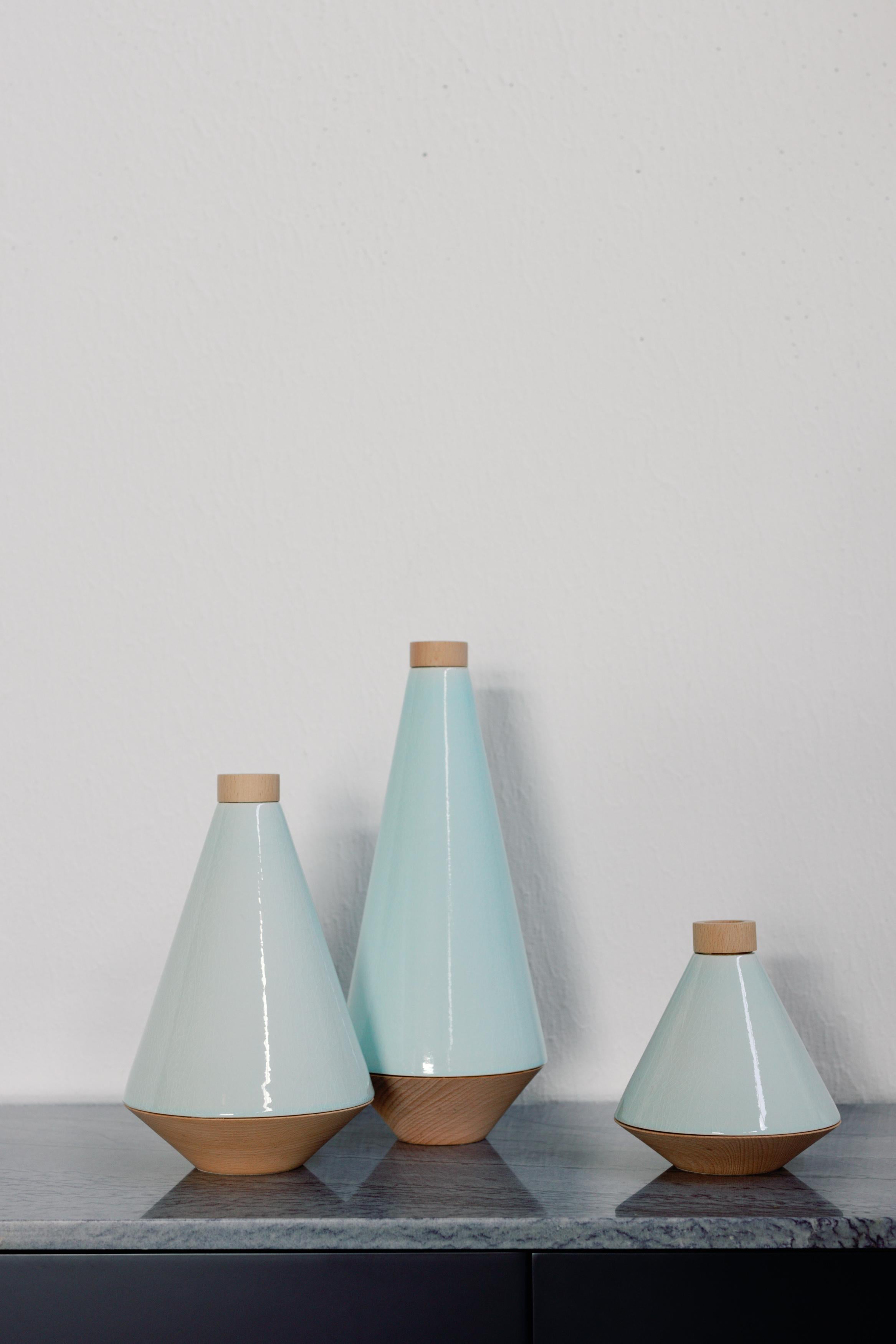 Set of 5 Chaucer Pots and Elliot Vases, Lusitanus Home Collection, Handcrafted in Portugal - Europe by Lusitanus Home.

This beautiful set includes five waterproof ceramic pots and vases, perfect to be displayed together and enrich your room decor.
