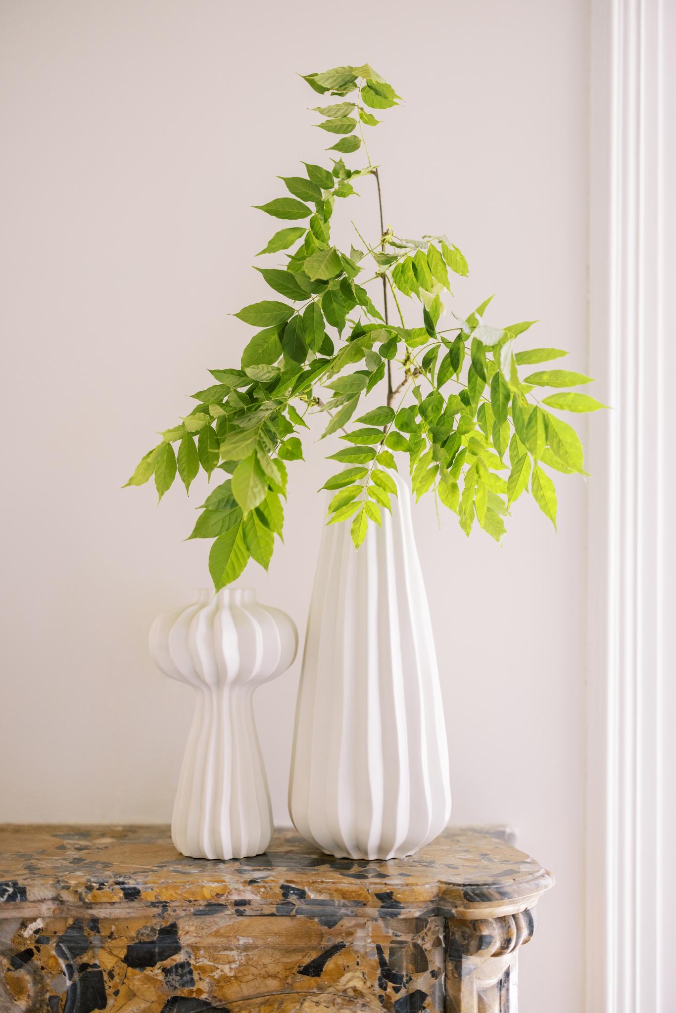 Set/5 vasi in ceramica, bianco e crema, fatti a mano in Portogallo da Lusitanus Home in vendita 1