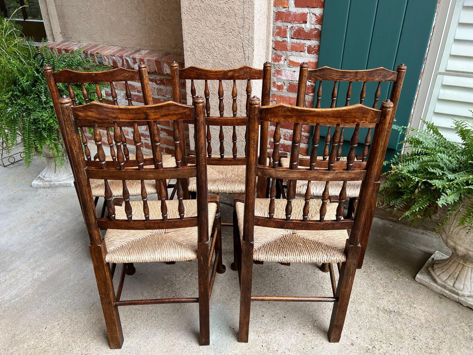 Set 5 Vintage English Oak Dining Side Chairs Rush Seat Lancashire Spindle Back For Sale 4