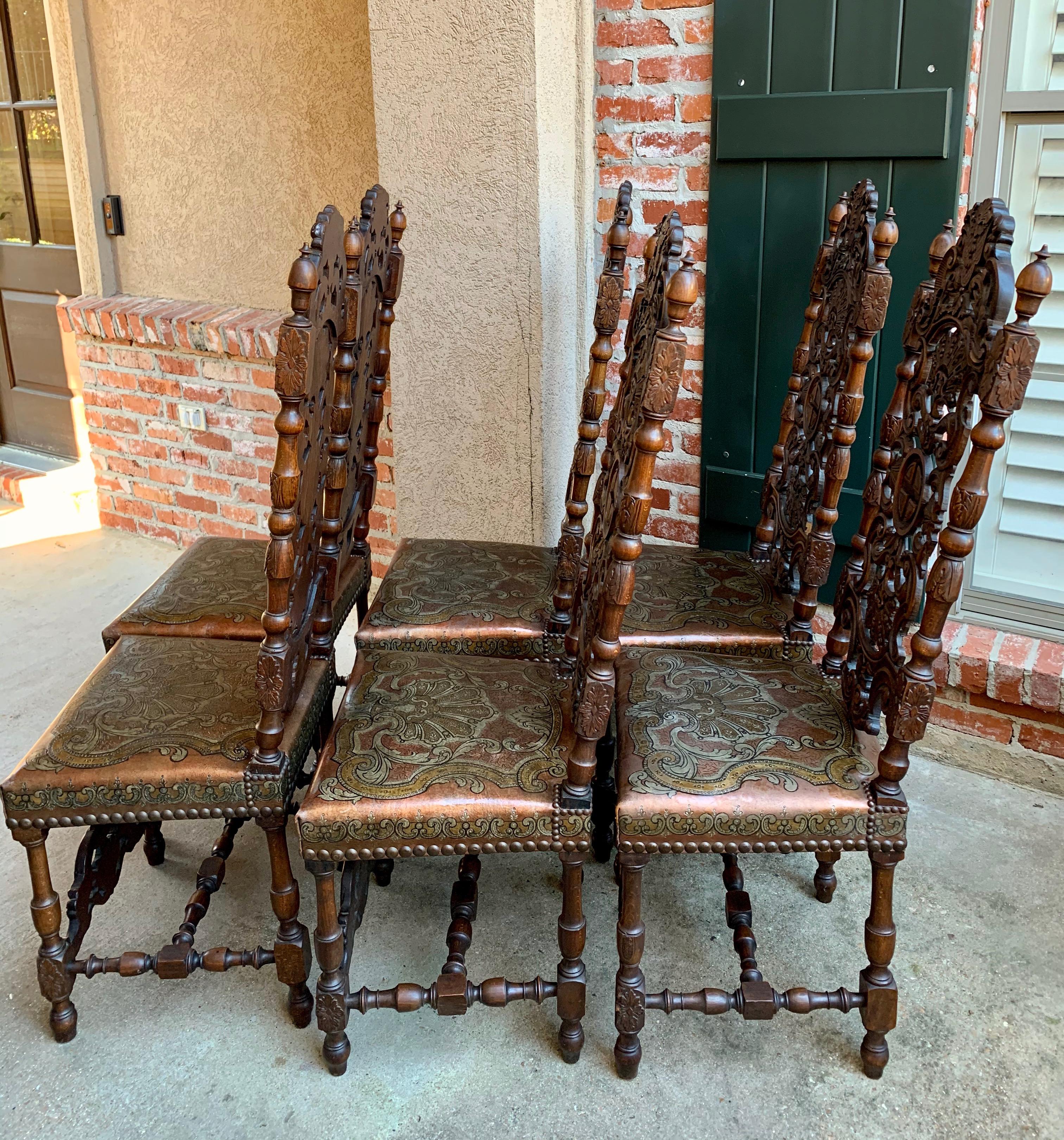 Set of 6 French Renaissance Carved Oak Dining Chair Embossed Leather Tall In Good Condition In Shreveport, LA