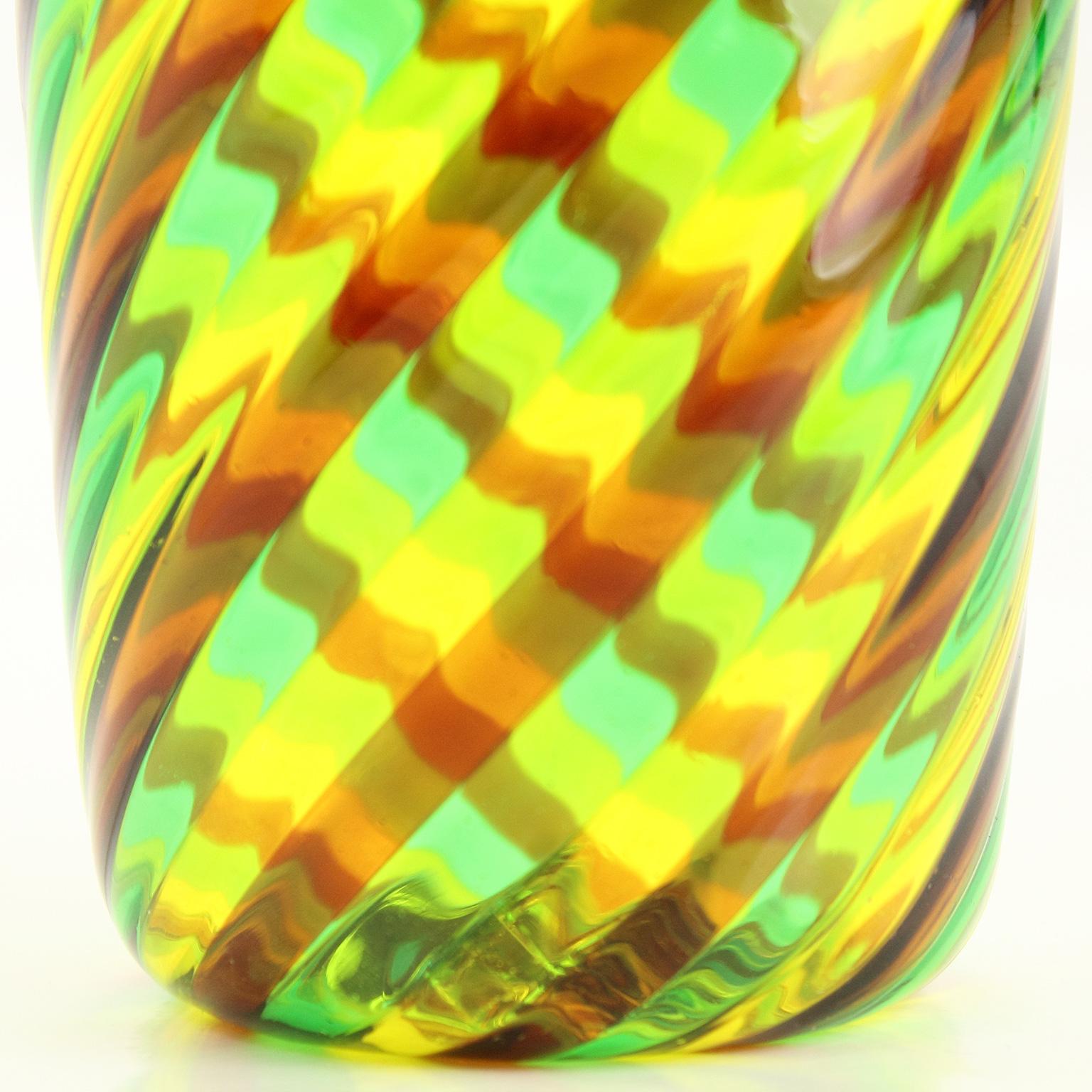 XXIe siècle et contemporain Ensemble de 6 verres artistiques faits main en verre de Murano multicolore par Multiforme en vente