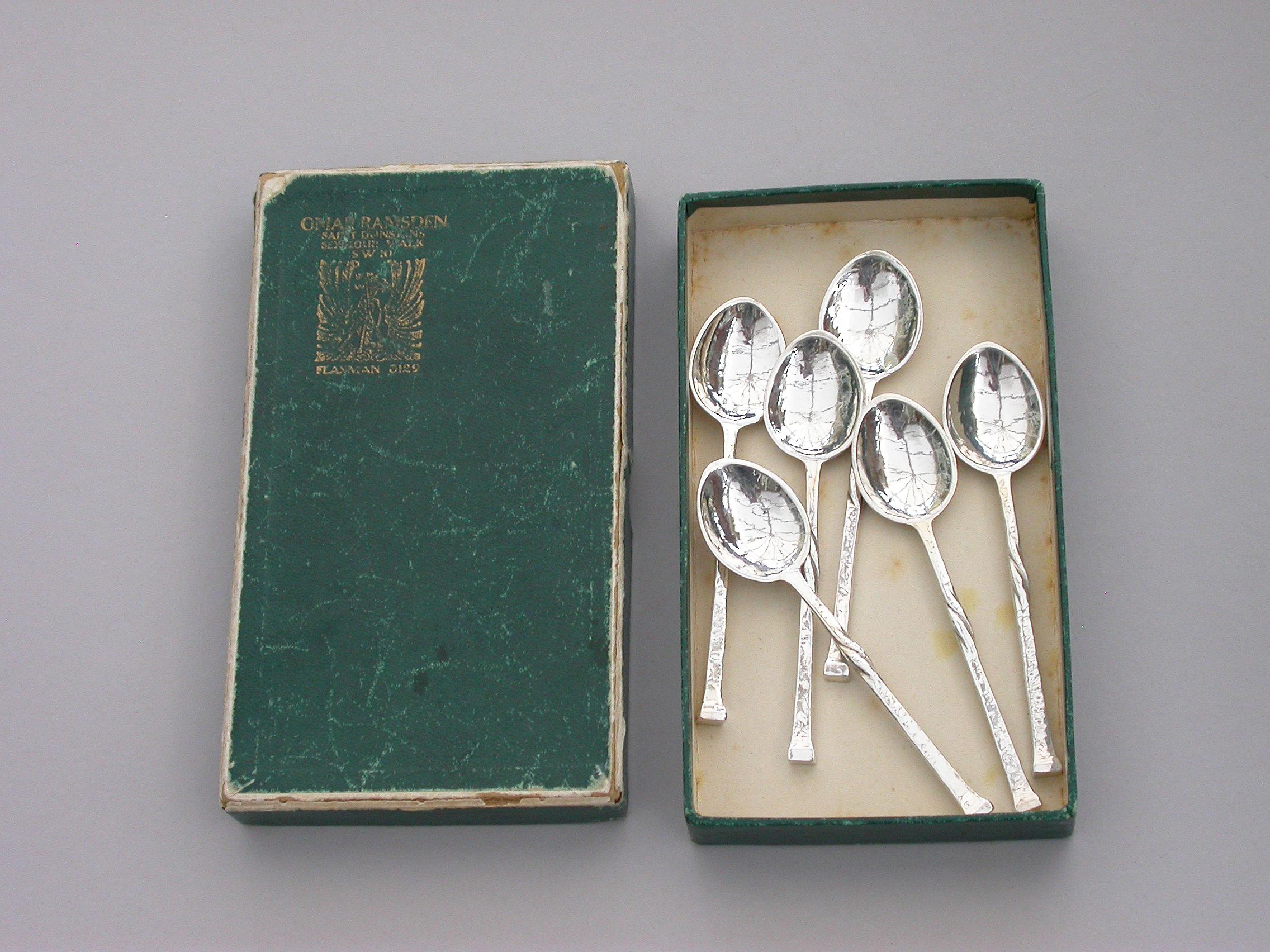 Set 6 Arts & Crafts Hammered Silver Coffee Spoons, by Omar Ramsden 1937-1939 In Good Condition For Sale In Sittingbourne, Kent