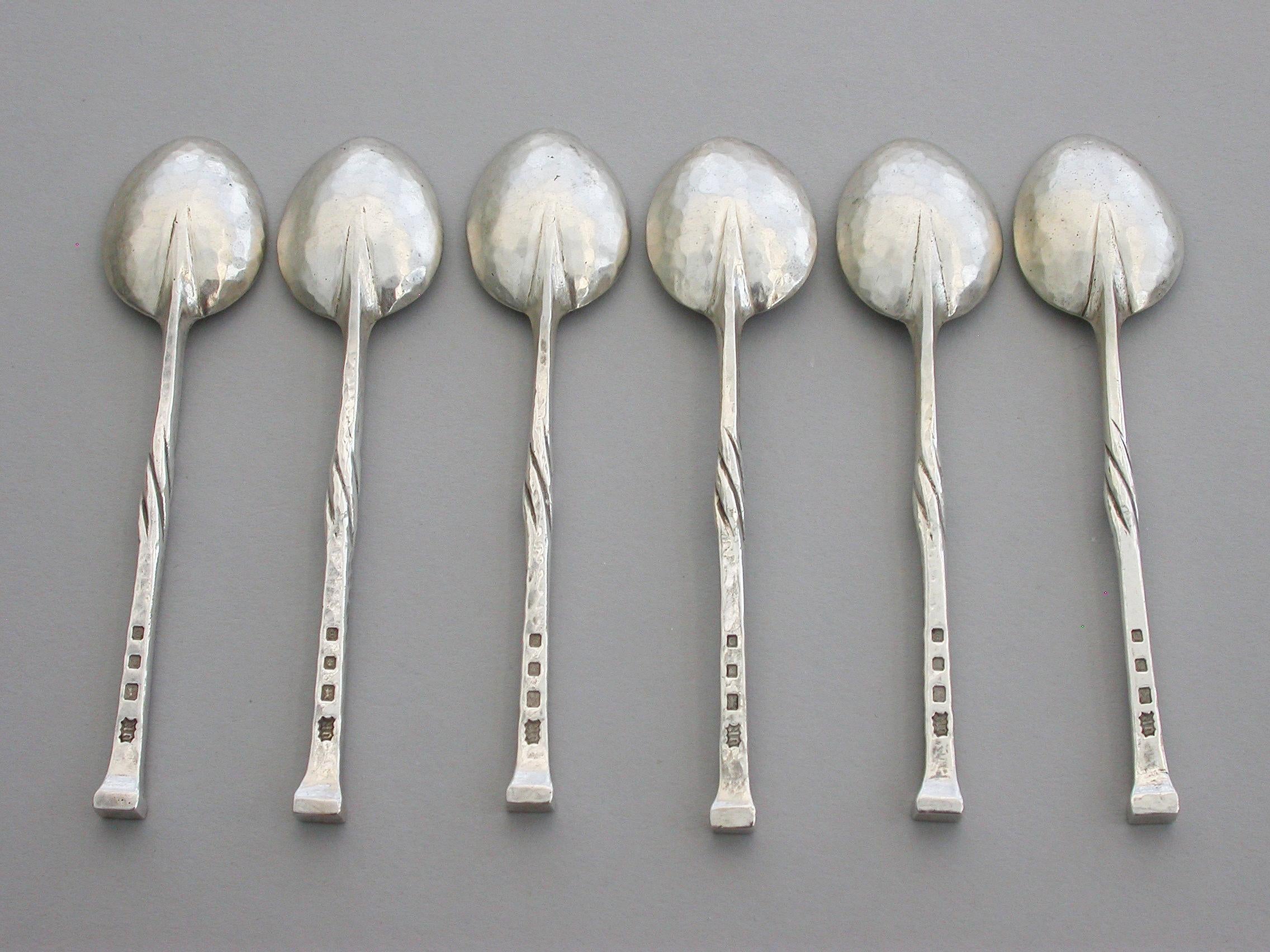 Set 6 Arts & Crafts Hammered Silver Coffee Spoons, by Omar Ramsden 1937-1939 For Sale 2