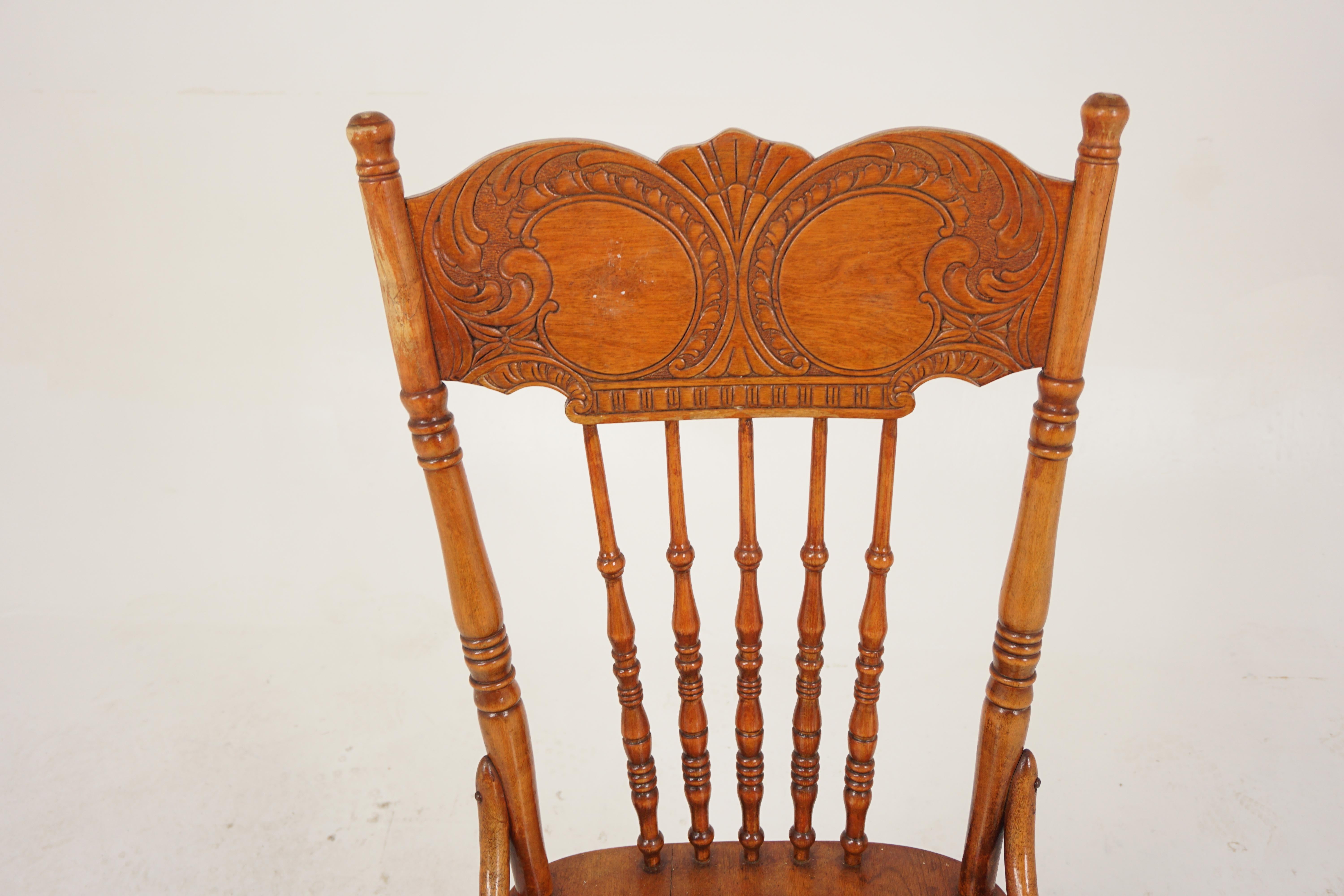 Set 6 Carved Maple Press Back Chair, American 1900, H892 In Good Condition In Vancouver, BC