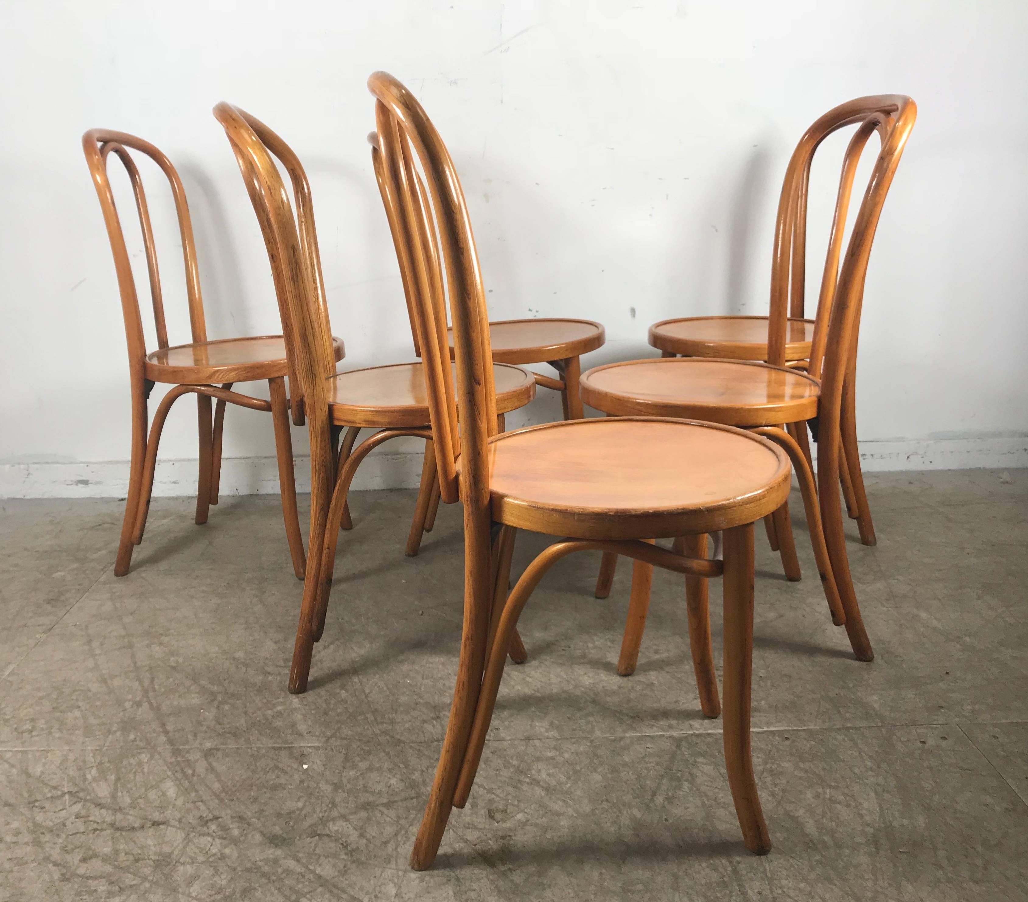 Vienna Secession Set of Six Classic American Bentwood Side Chairs by Thonet, New York