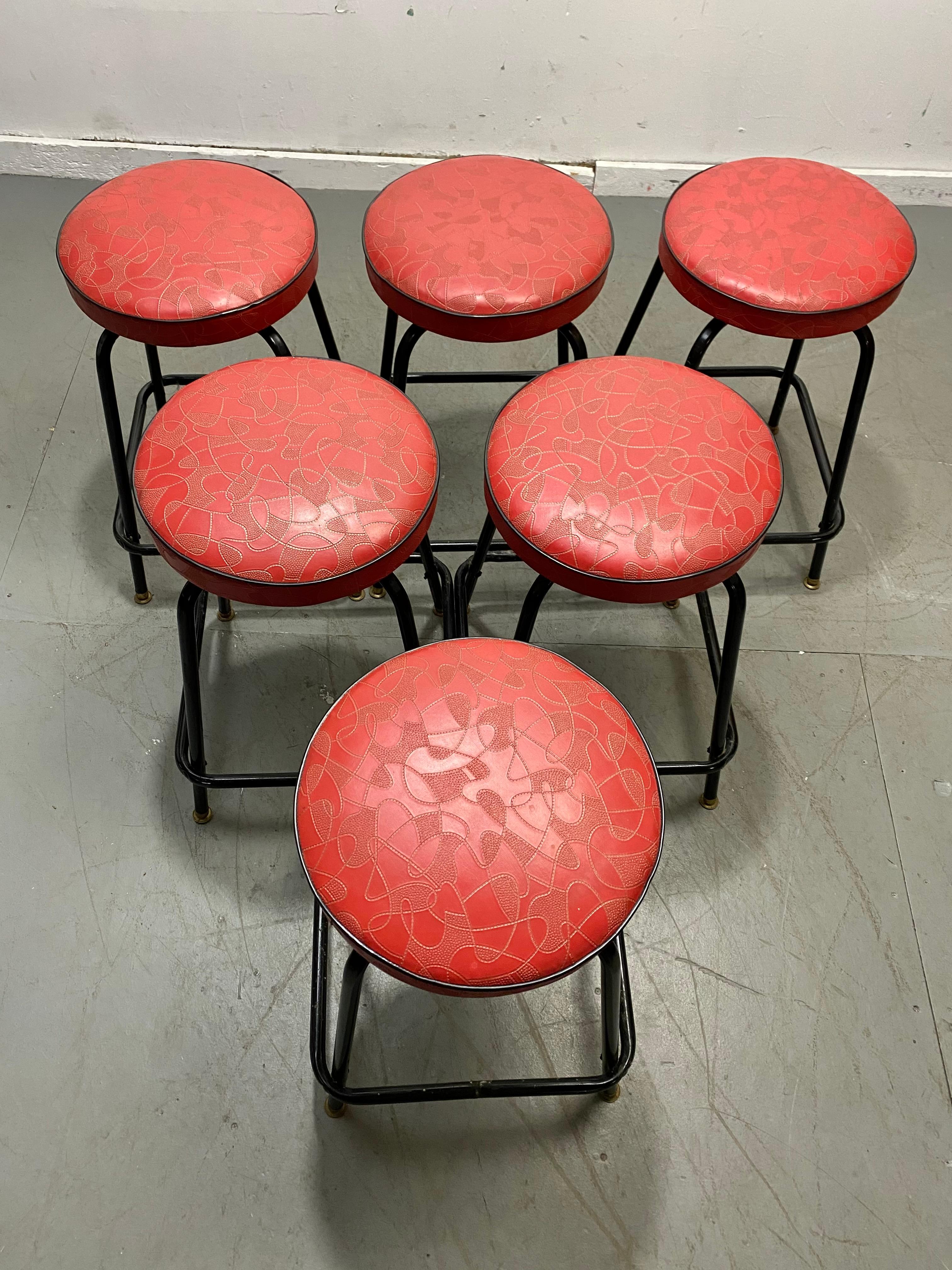 Set 6 Classic Mid Century Modern Stools, , Raymond Loewy Boomerang Tops  In Good Condition For Sale In Buffalo, NY