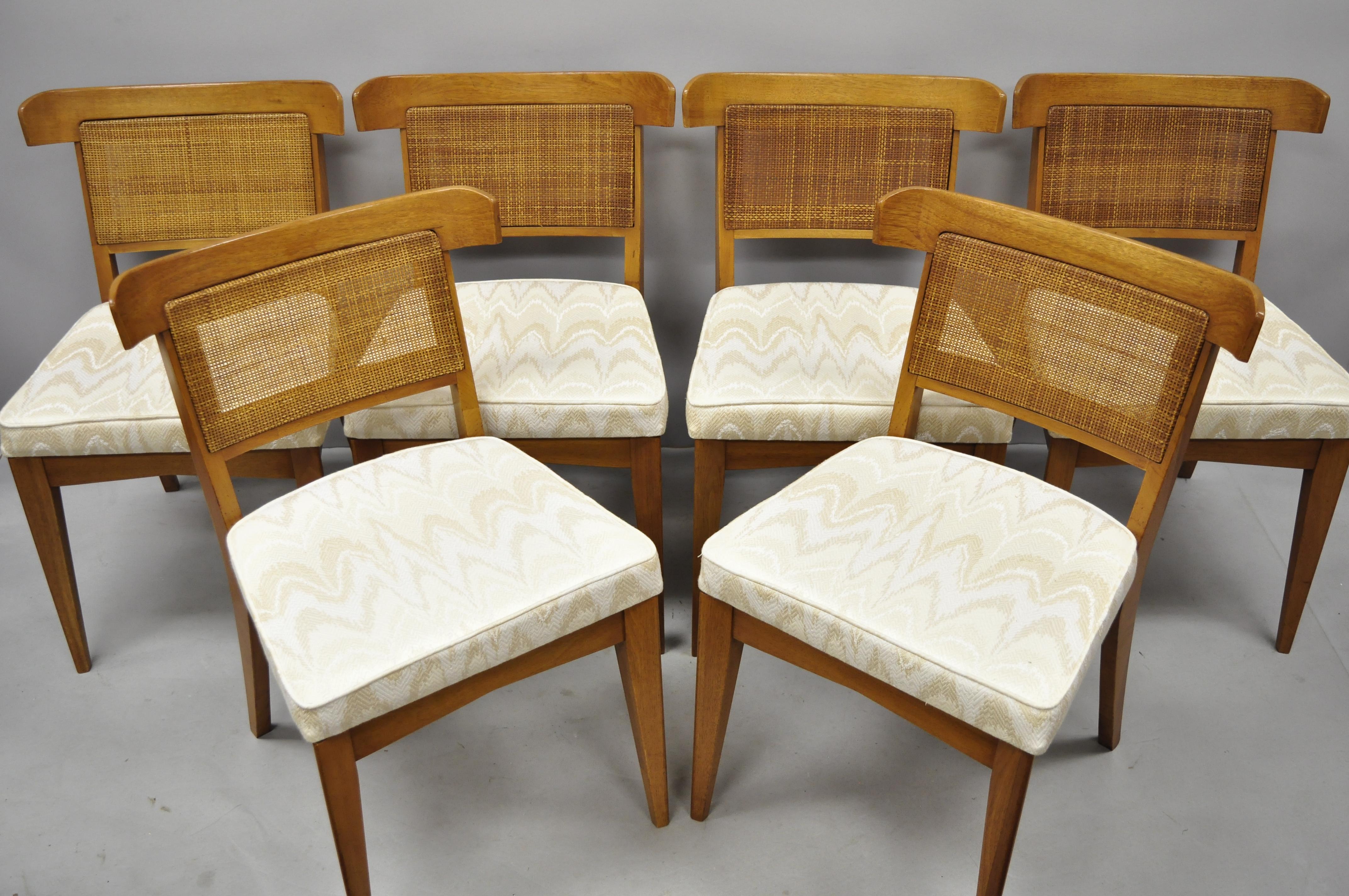 6 geschwungene Esszimmerstühle aus Nussbaumholz mit Rohrrücken, Tomlinson-Stil, Mid-Century Modern 3