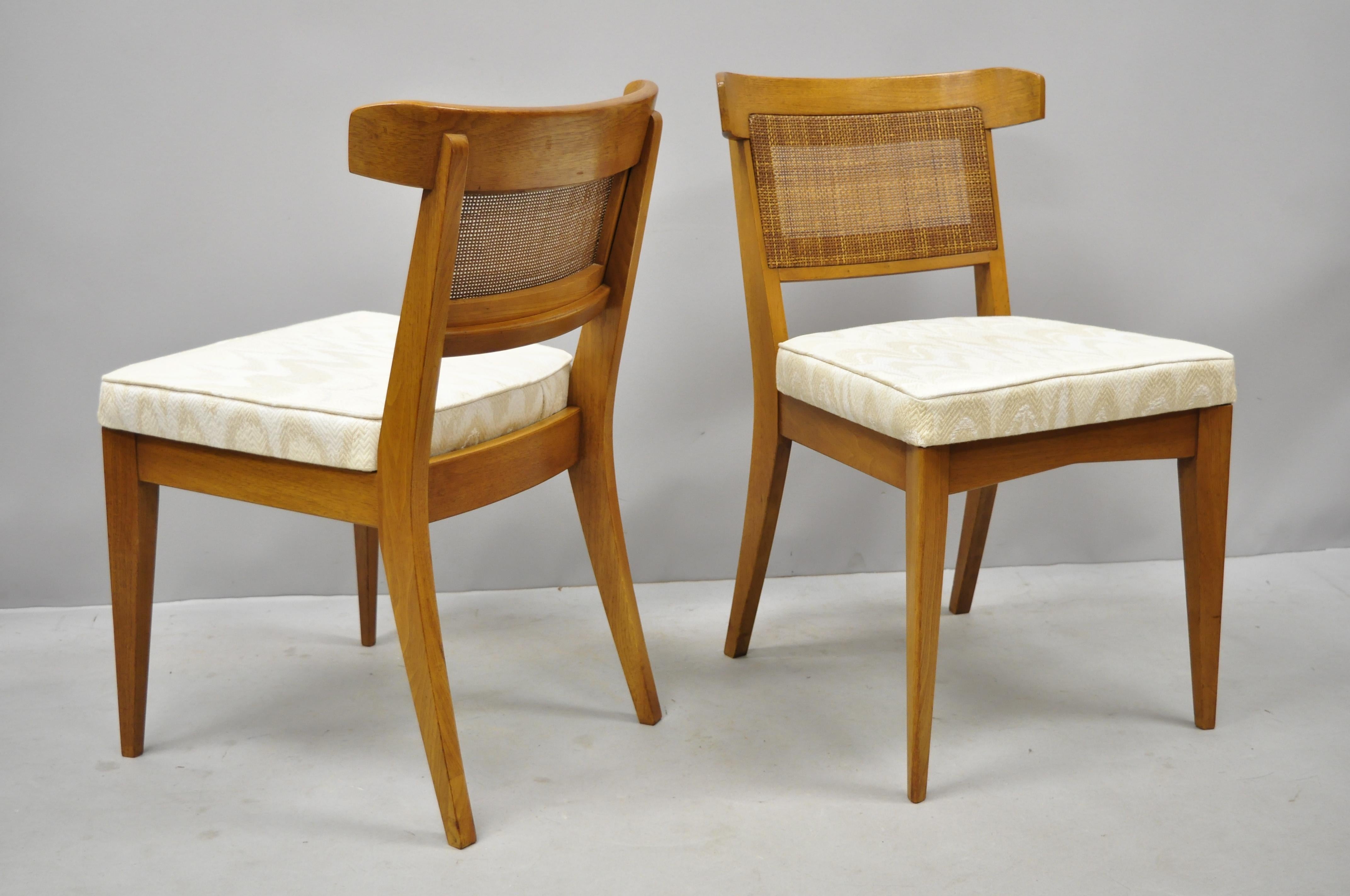 6 geschwungene Esszimmerstühle aus Nussbaumholz mit Rohrrücken, Tomlinson-Stil, Mid-Century Modern (Gehstock)
