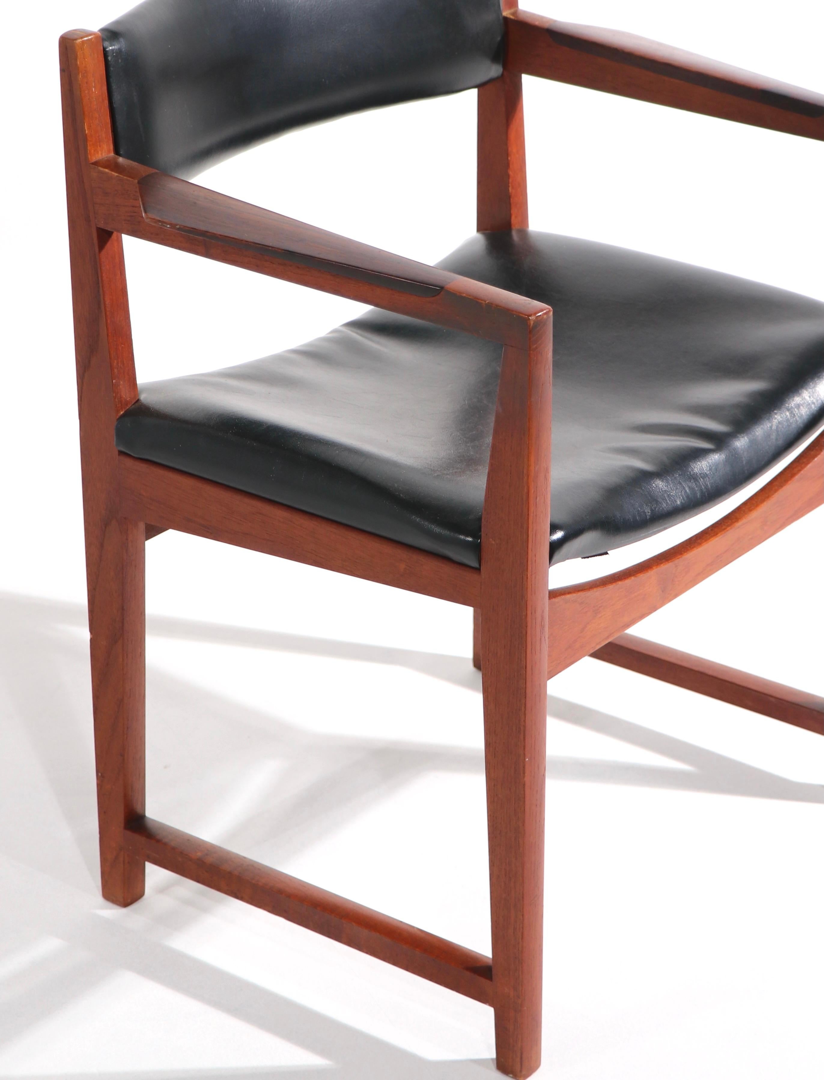 20ième siècle Ensemble de 6 chaises de salle à manger danoises par Peter Hvidt et Orla Molgaard pour Soborg Mobelfabrik en vente