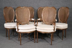 Set 6 antike Louis XVI-Esszimmerstühle aus Nussbaumholz, Moire Directoire, im Used-Set