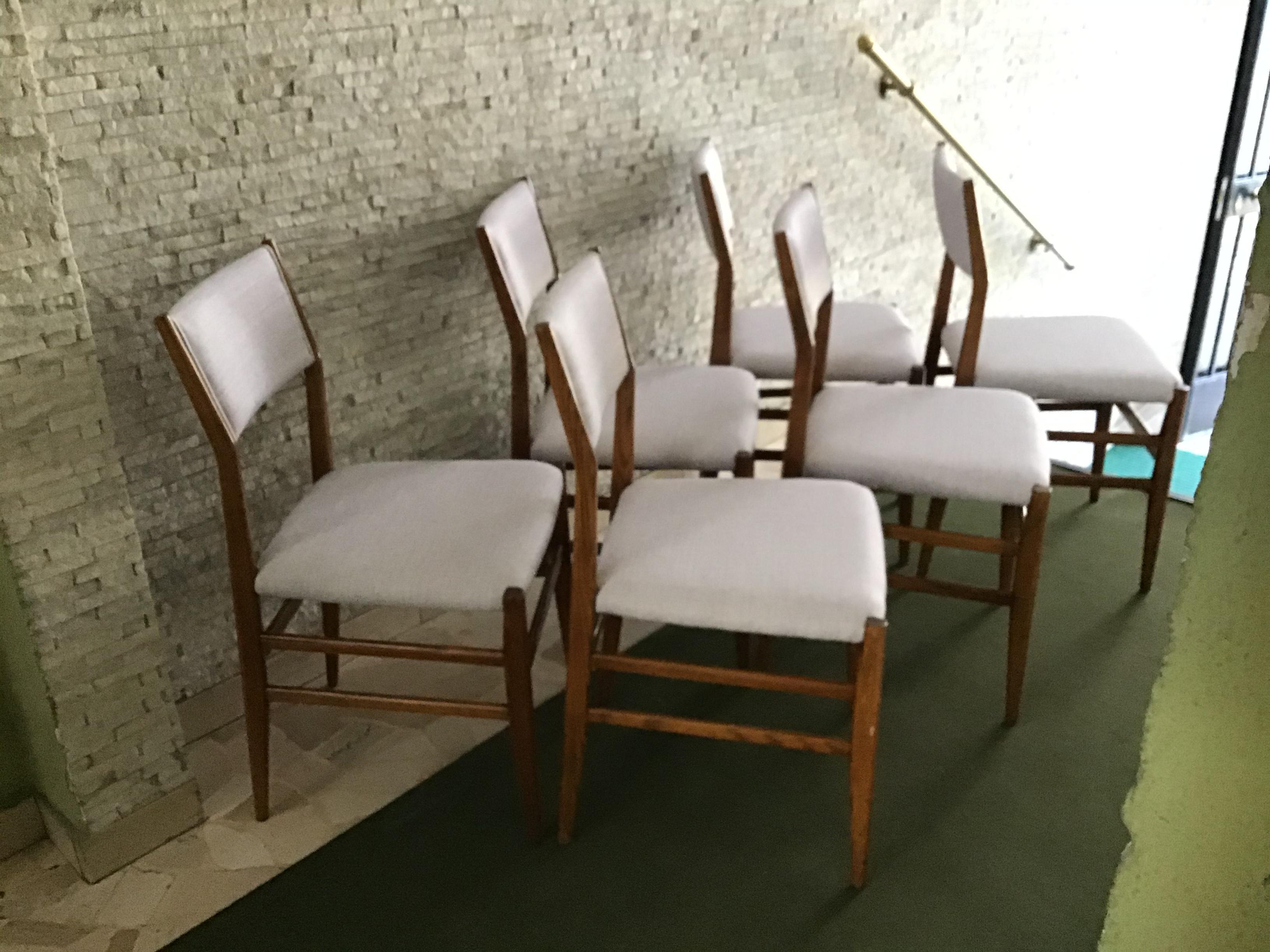 Set of 6 Gio Ponti upholstered chairs “Leggera” model 646 wood, 1950, Italy.