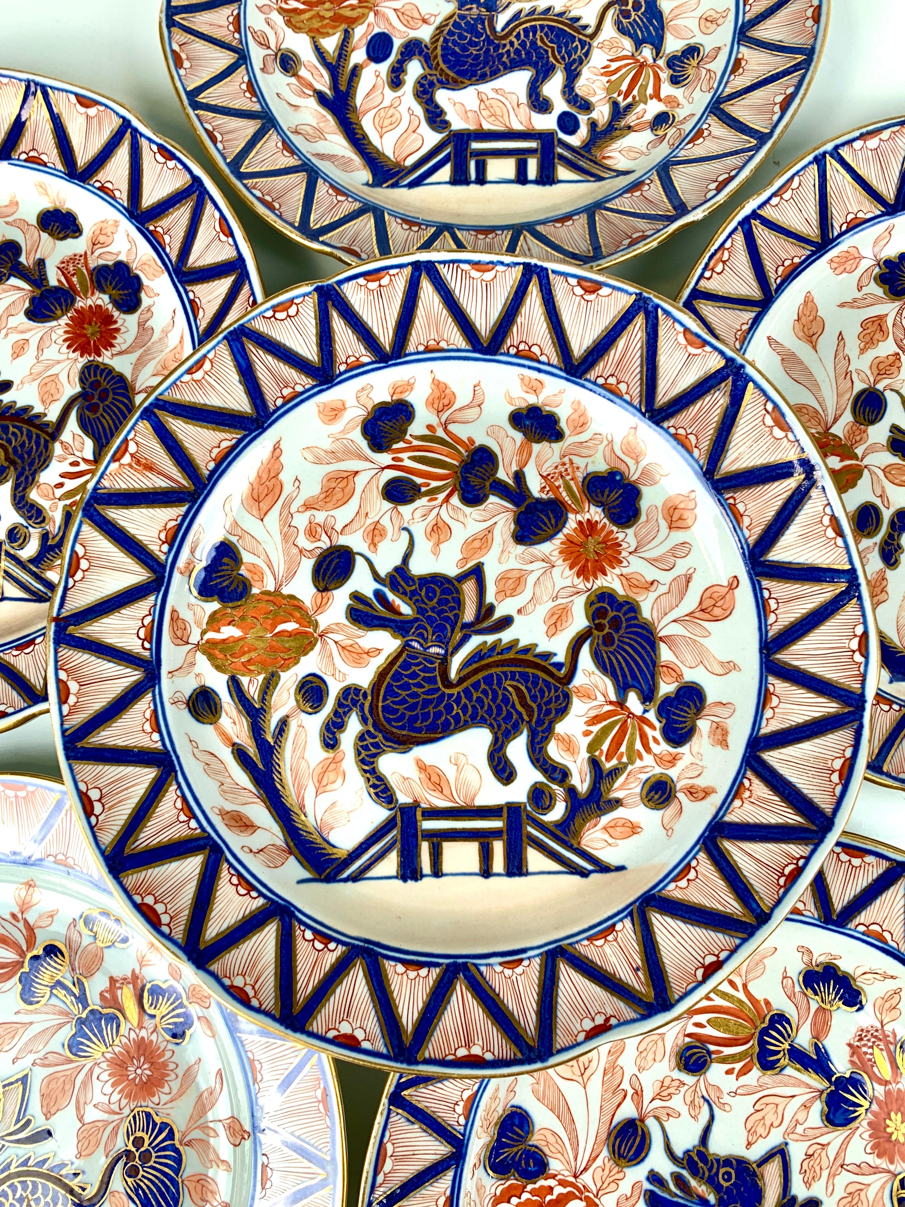 Hand-Painted Cabinet Set Six Imari Dessert Plates with Dragons 18th Century Turner's Patent For Sale