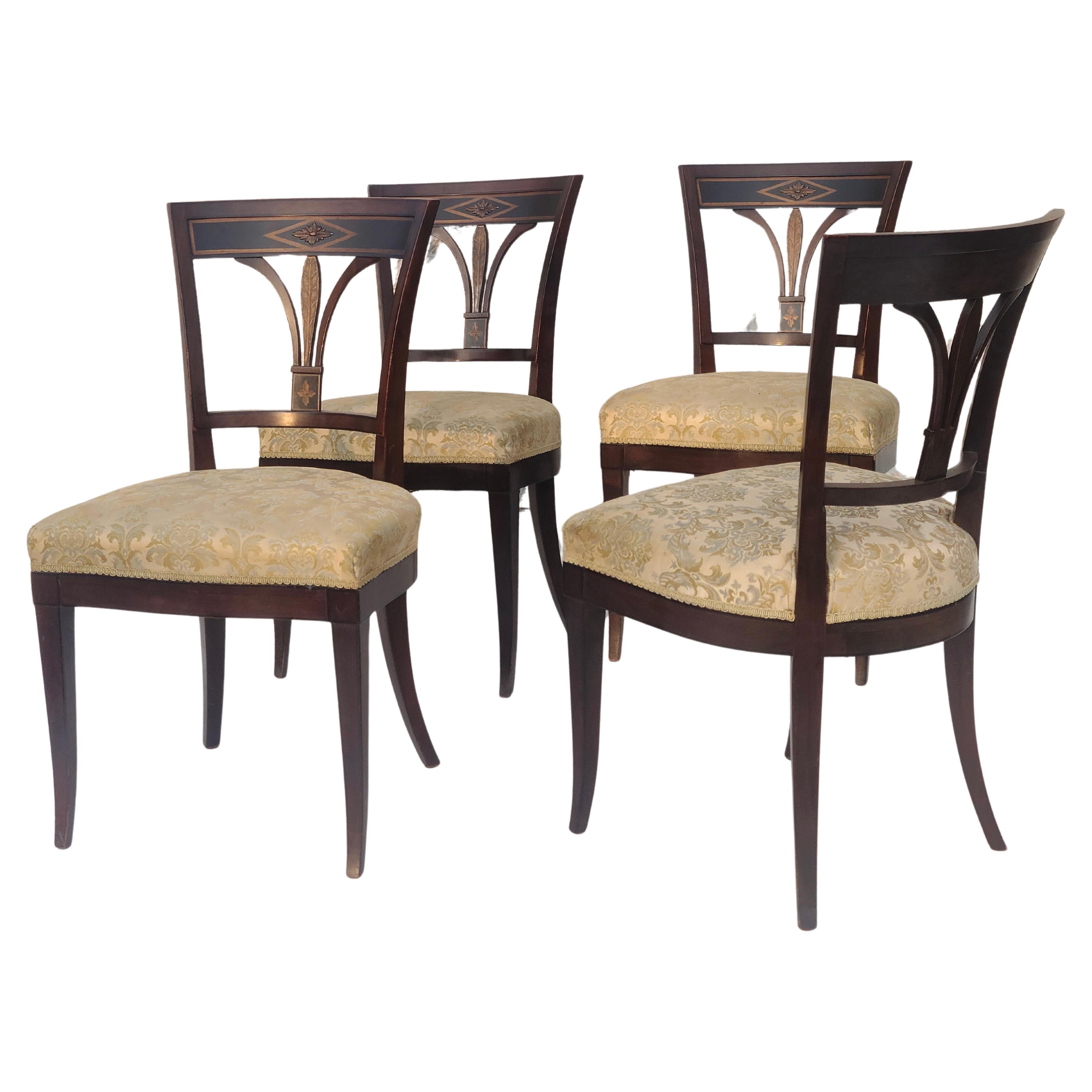 Por favor, no dude en ponerse en contacto con nosotros para el envío exacto a su ubicación.

Juego de 6 sillas Regency de John Widdicomb.
Estado original.
Dos sillones.
Dos sillas auxiliares.