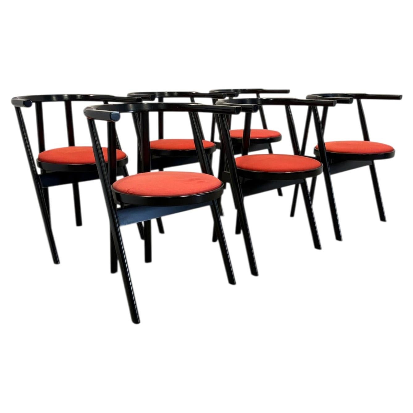 Set 6 sedie di piero de martini per cassina in tessuto rosso e struttura nera For Sale