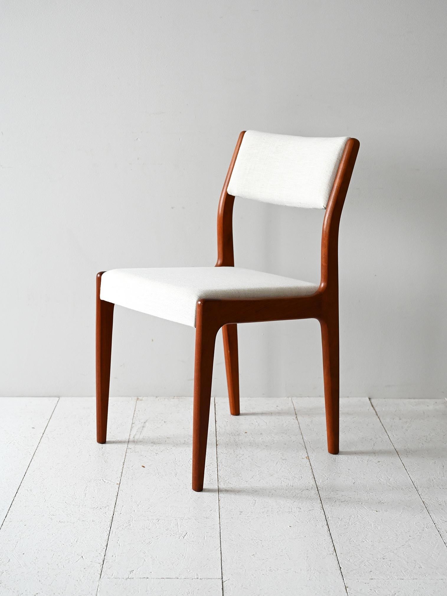 Scandinavo moderno Set 6 sedie scandinave anni ’60 in teak in vendita