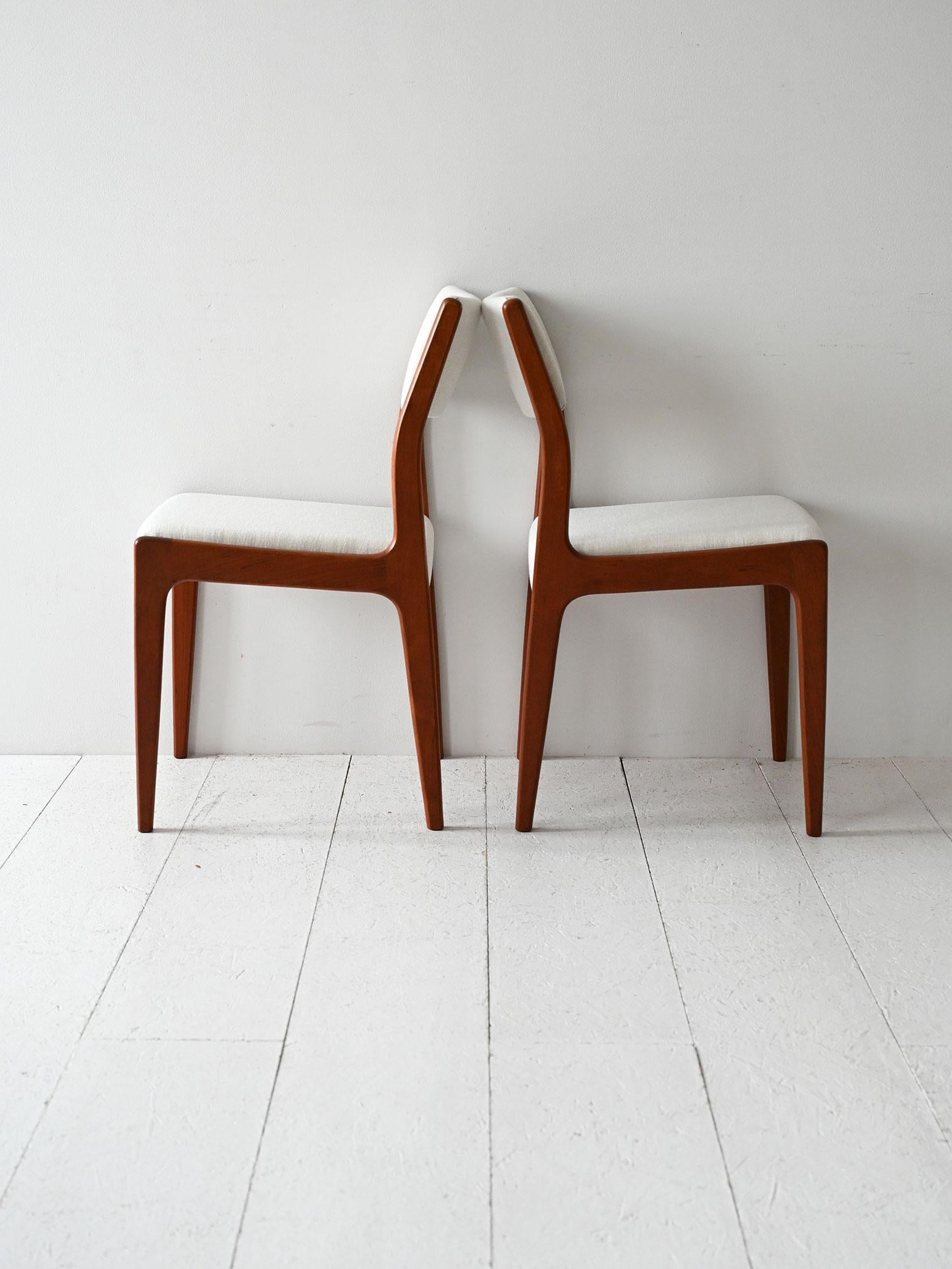 Scandinavian Set 6 sedie scandinave anni ’60 in teak in vendita