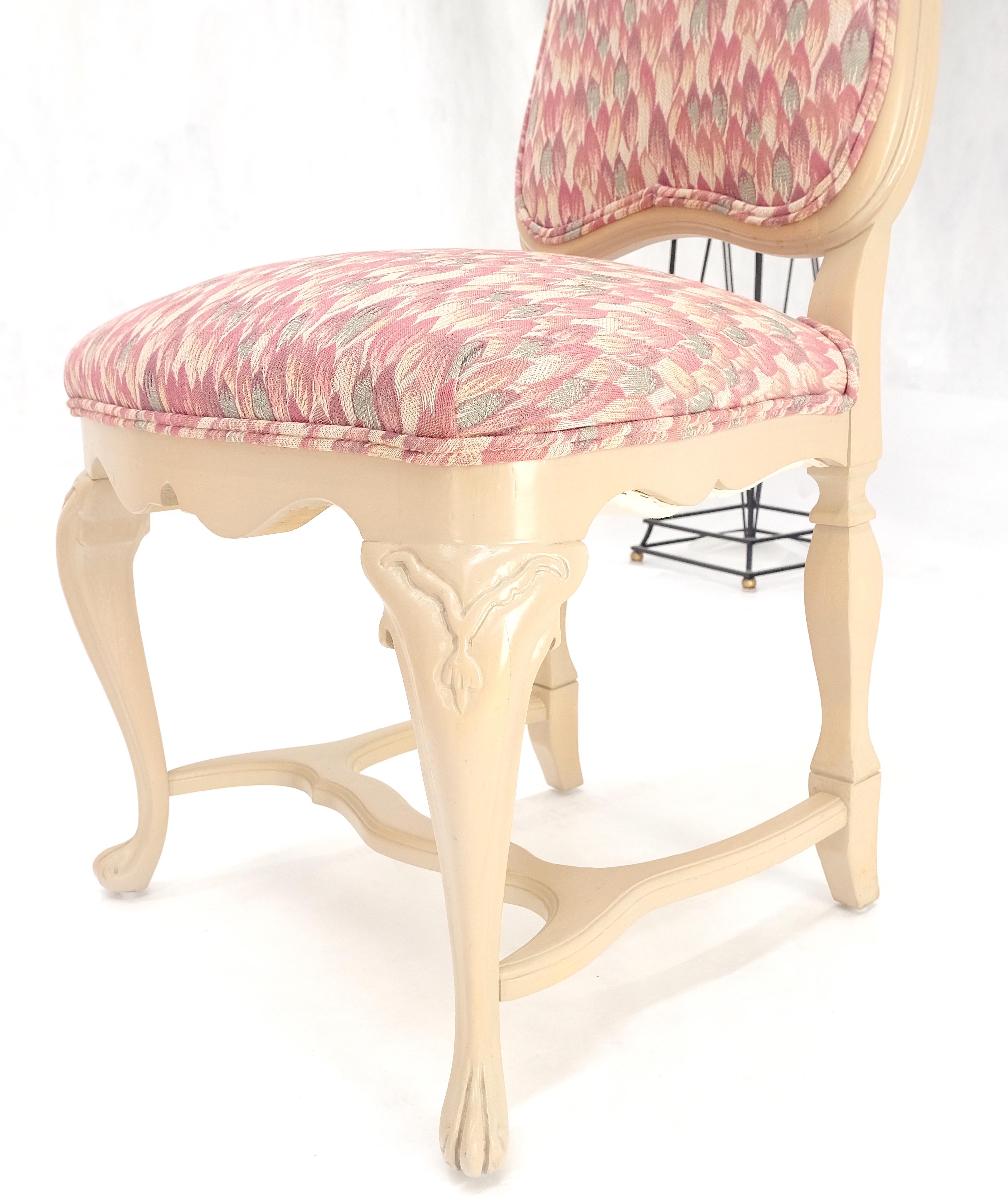 Juego 6 Respaldo Alto Grueso Lacado Crema Tallado Francés  Sillas de comedor Camillas MINT en Excelente estado para la venta en Rockaway, NJ