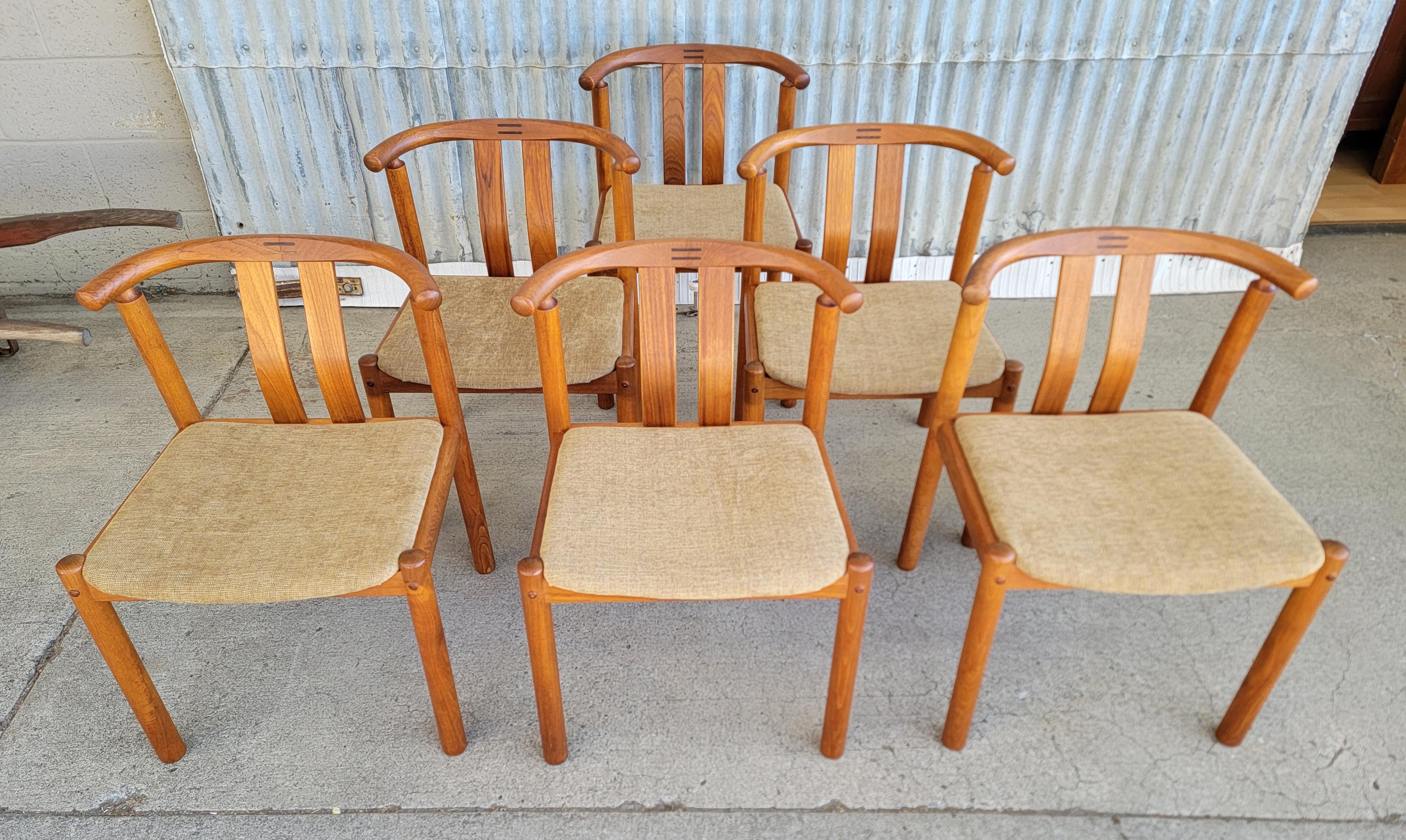 Set 6 Teak Dining Chairs by Hans J. Frydendal for Boltinge 7