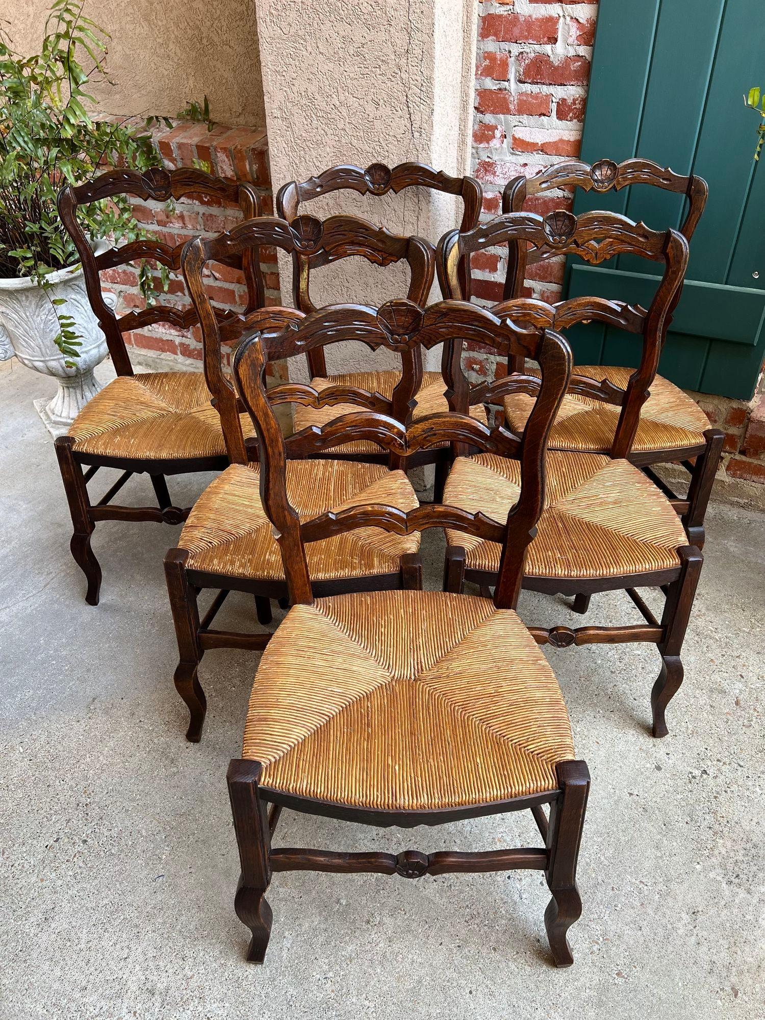Set 6 Vintage French Dining Chair Rush Seat Louis XV Ladder Back Carved Oak In Good Condition In Shreveport, LA