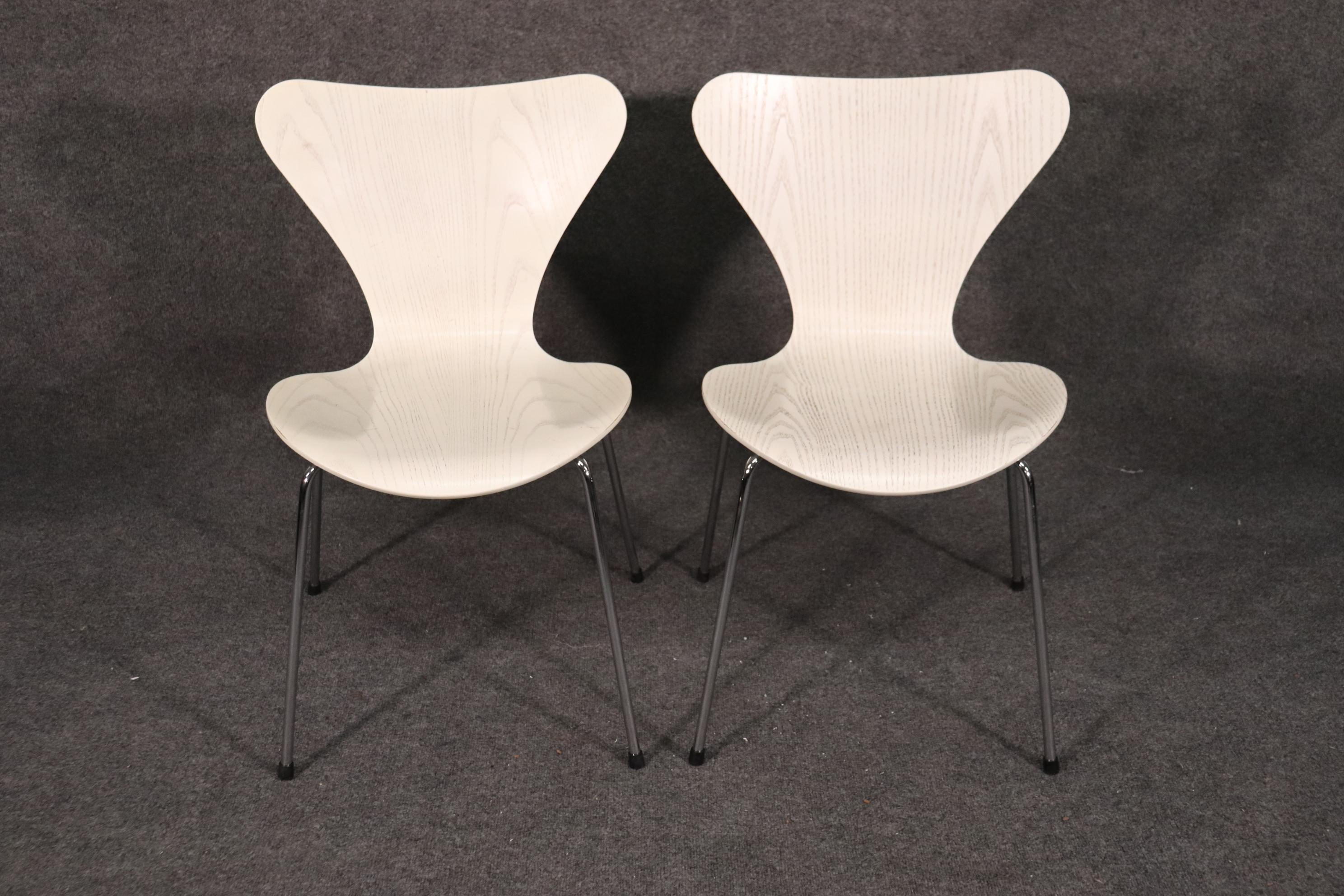 Italian Set of 6 White Laminated Oak Mid-Century Modern Chrome Leg Dining Chairs