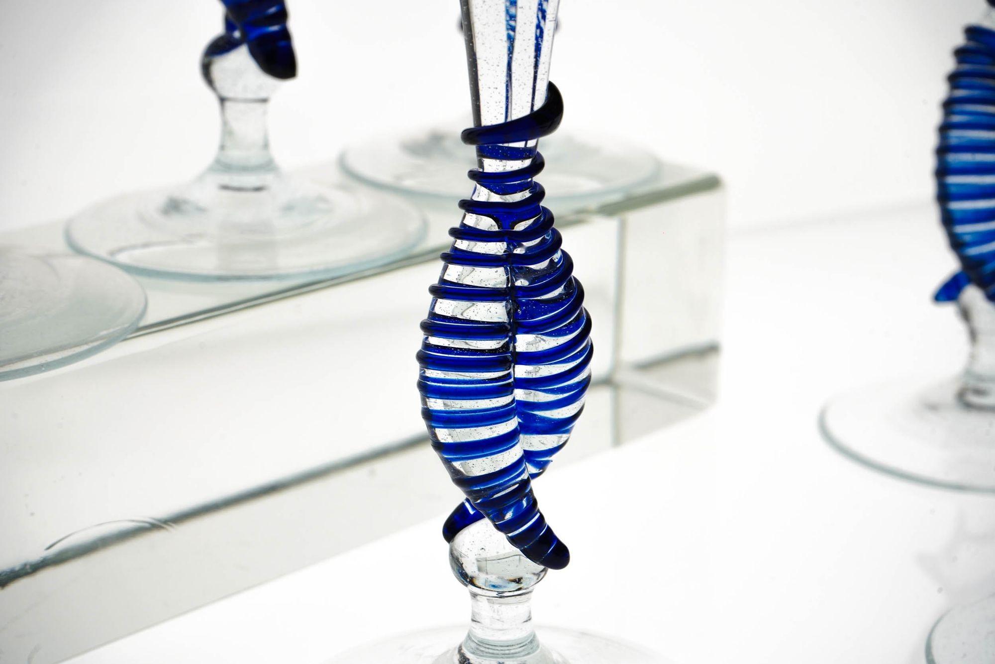 Set 7 Cenedese Ballerina Flutes, Cobalt bead and pulegoso Murano Glass, Signed For Sale 6