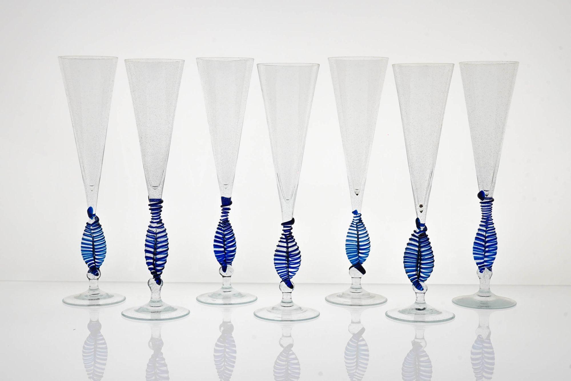 Set 7 Cenedese Ballerina Flutes, Cobalt bead and pulegoso Murano Glass, Signed For Sale 9