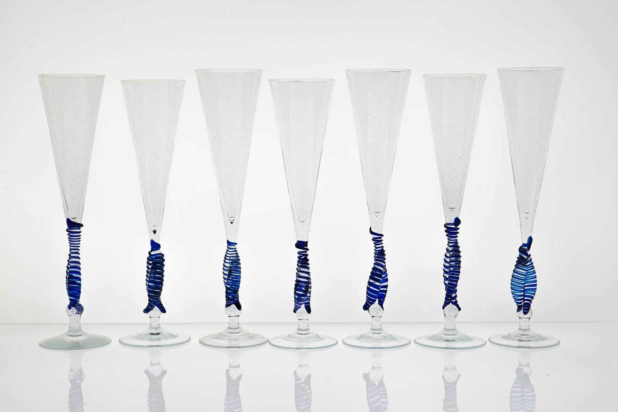 Set 7 Cenedese Ballerina Flutes, Cobalt bead and pulegoso Murano Glass, Signed For Sale 13