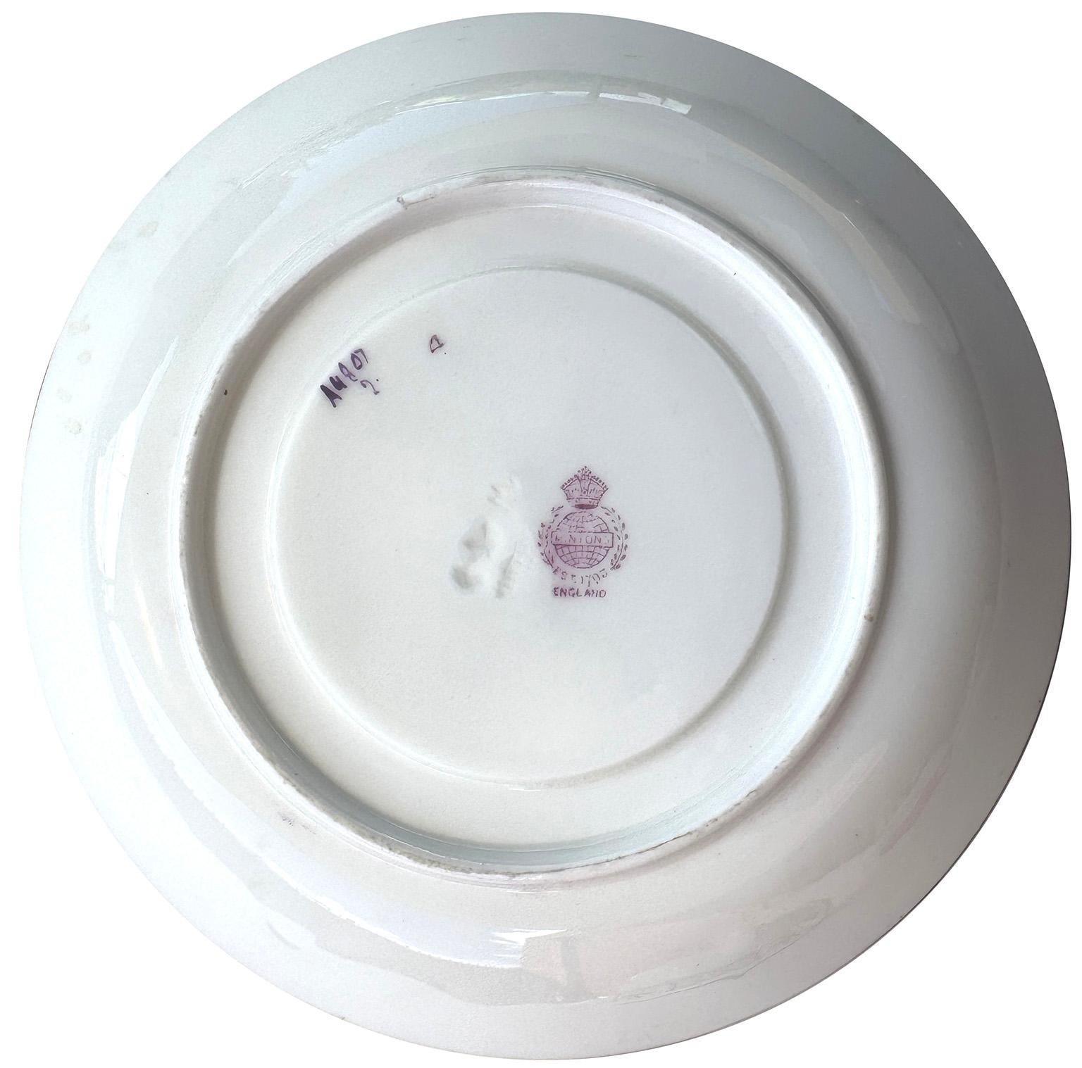 20ième siècle Set 7 bols à soupe et à consommé en porcelaine fine de Minton décorés à la main avec soucoupes en vente