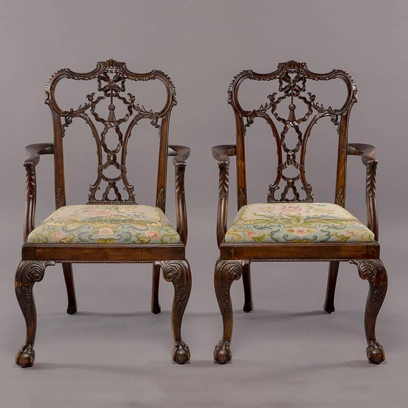 Set Eight 19th Century Hand-Carved Chippendale Tassel Back Dining Chairs 3