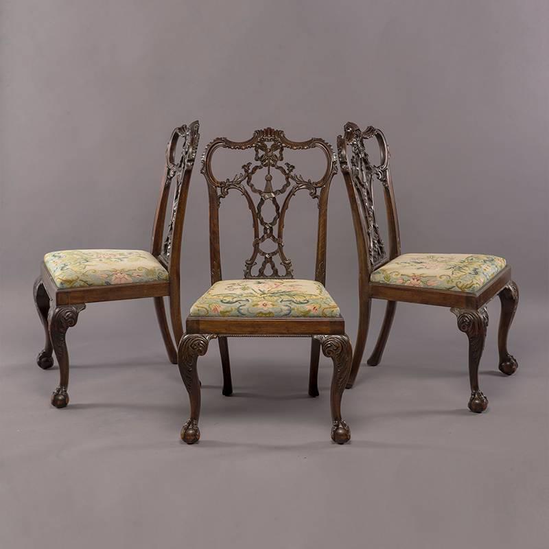 Chinese Chippendale Set Eight 19th Century Hand-Carved Chippendale Tassel Back Dining Chairs