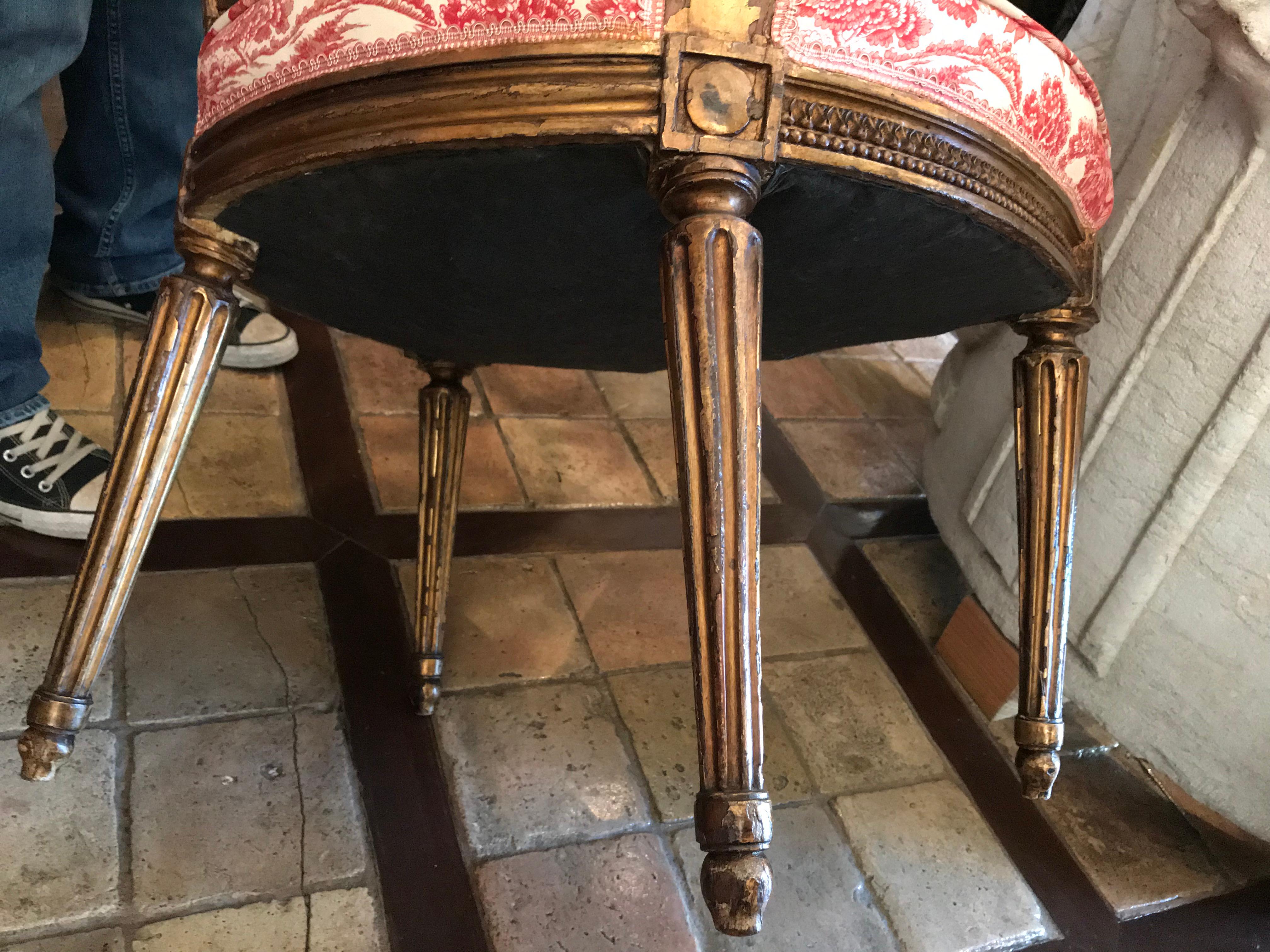 Set 8 19th C. Louis XVI Style Carved Gilt wood Dining / Side Chairs Pink Fabric en vente 5