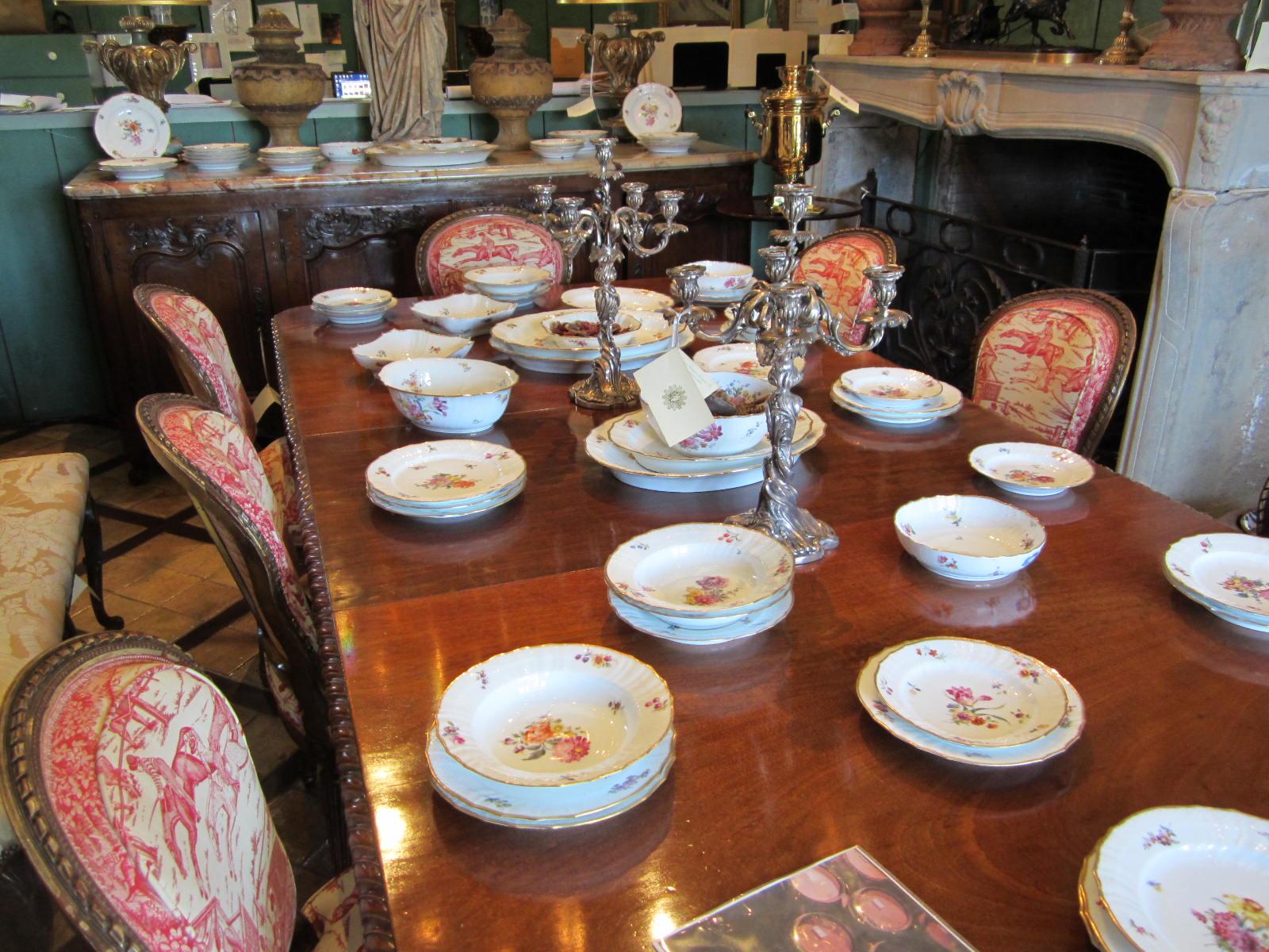 Set 8 19th C. Louis XVI Style Carved Gilt wood Dining / Side Chairs Pink Fabric For Sale 7