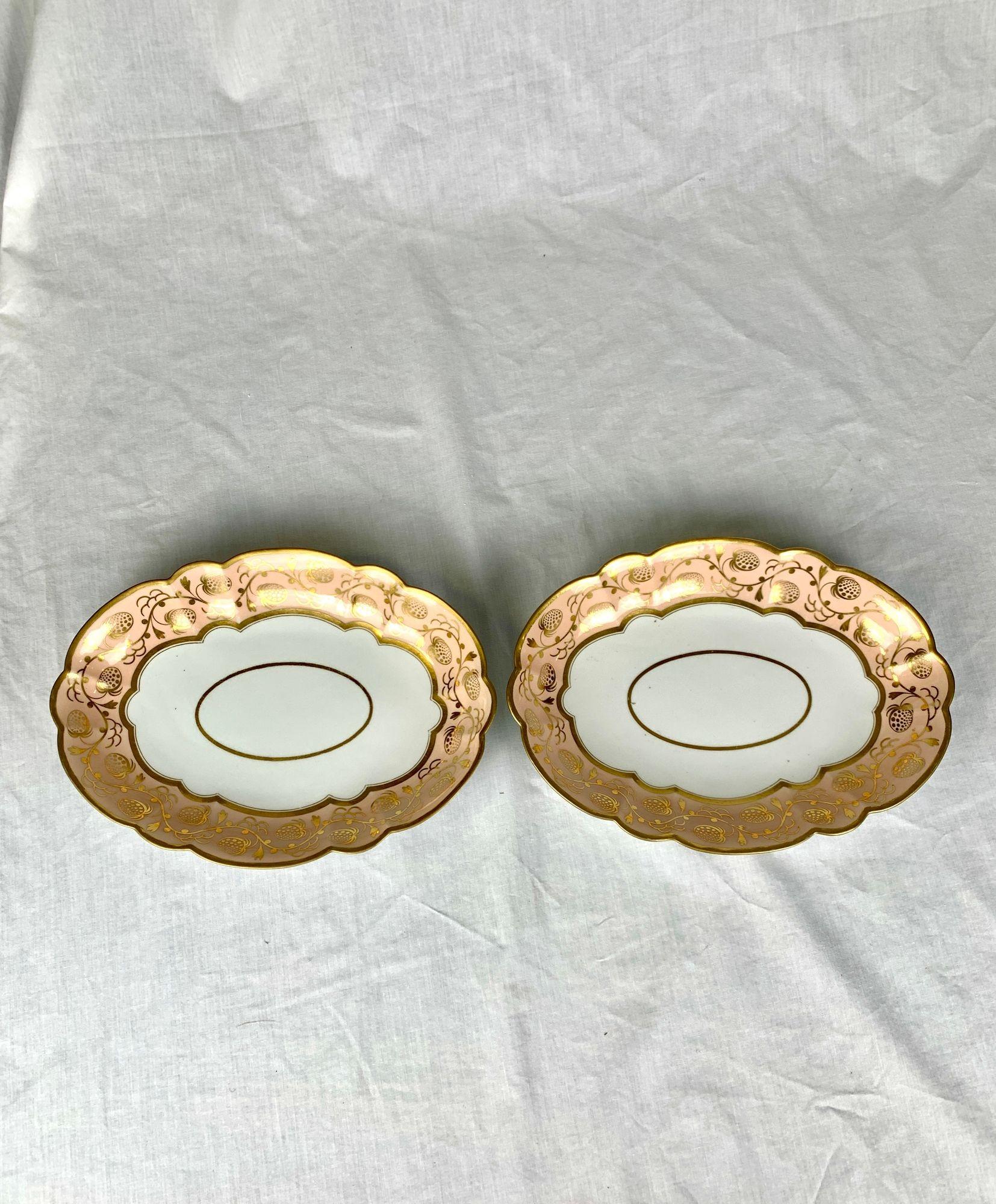 Set 8 Antique English Worcester Porcelain Hand Painted Strawberry Pattern C.1820 For Sale 2
