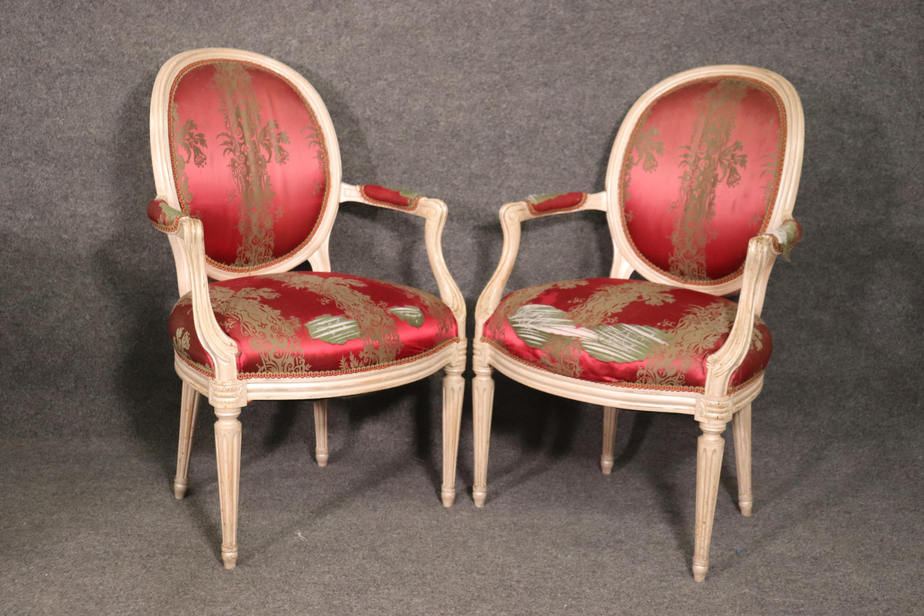 French Set 8 Antique White Painted Cameo Back Maison Jansen Style Dining Chairs