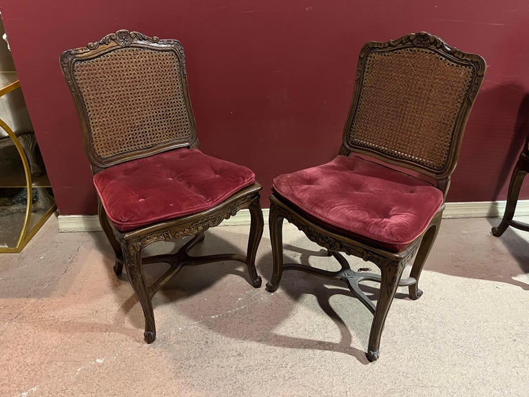 Set 10 Carved Walnut French Louis XV Cane Seat and Back Dining Chairs In Good Condition For Sale In Swedesboro, NJ