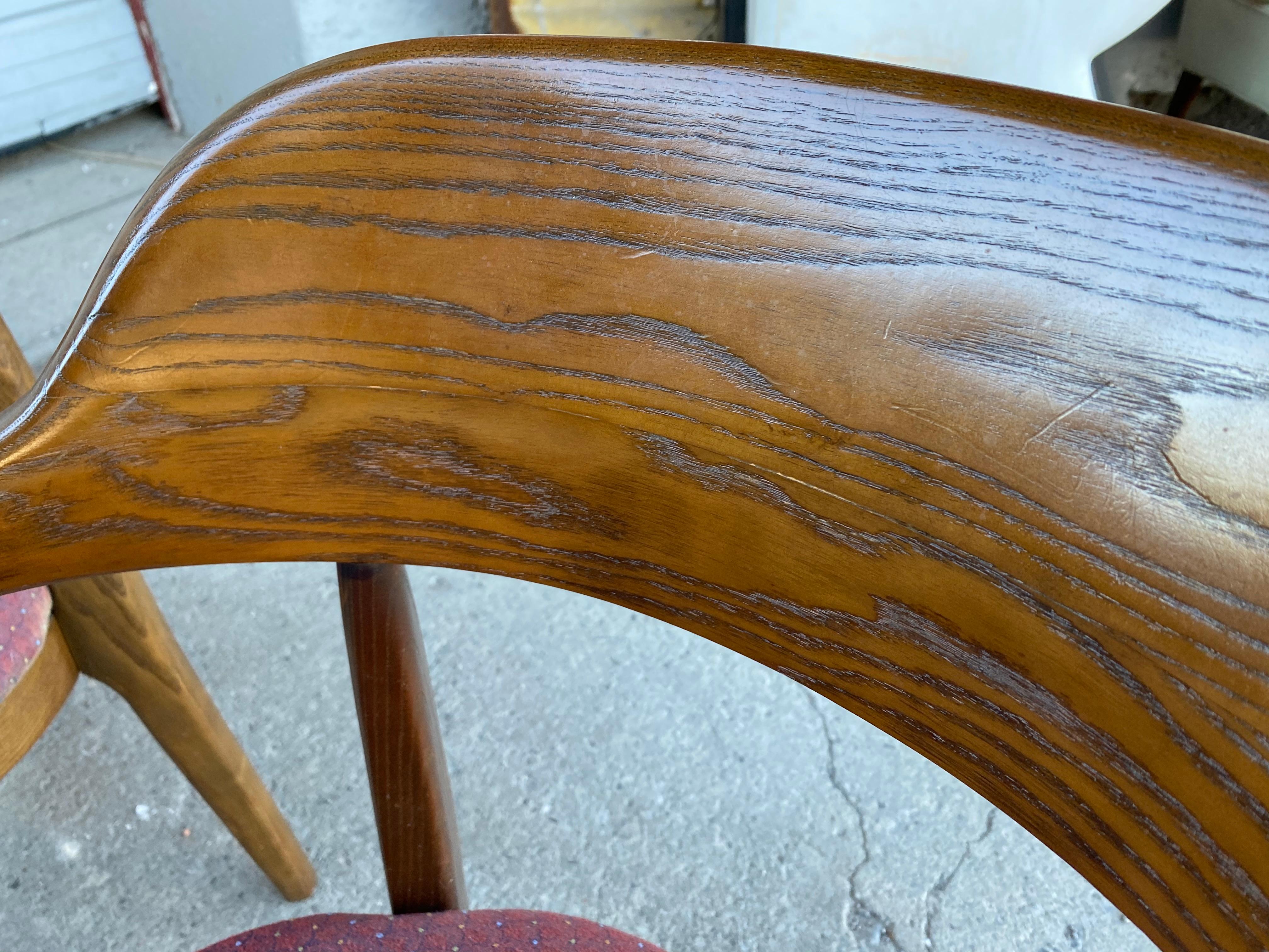 Ensemble de 8 fauteuils modernistes en noyer figuré, conférence, Gunlocke en vente 6