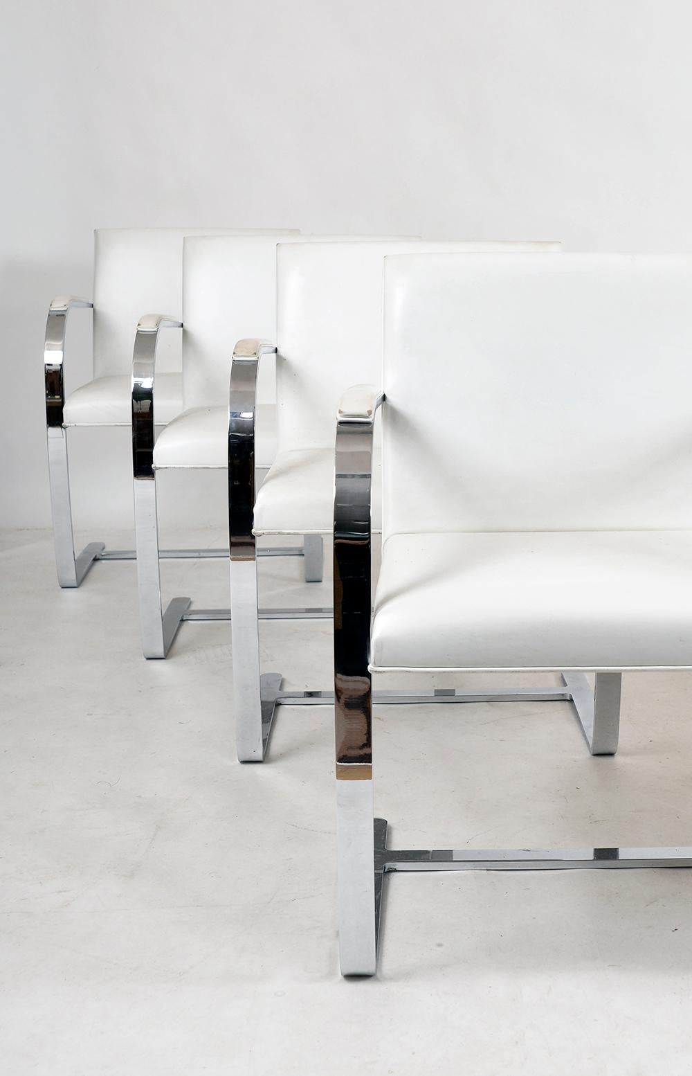 Ensemble de 8 chaises de salle à manger cantilever blanches Mies van der Rohe Knoll Brno Flat Bar 255 3