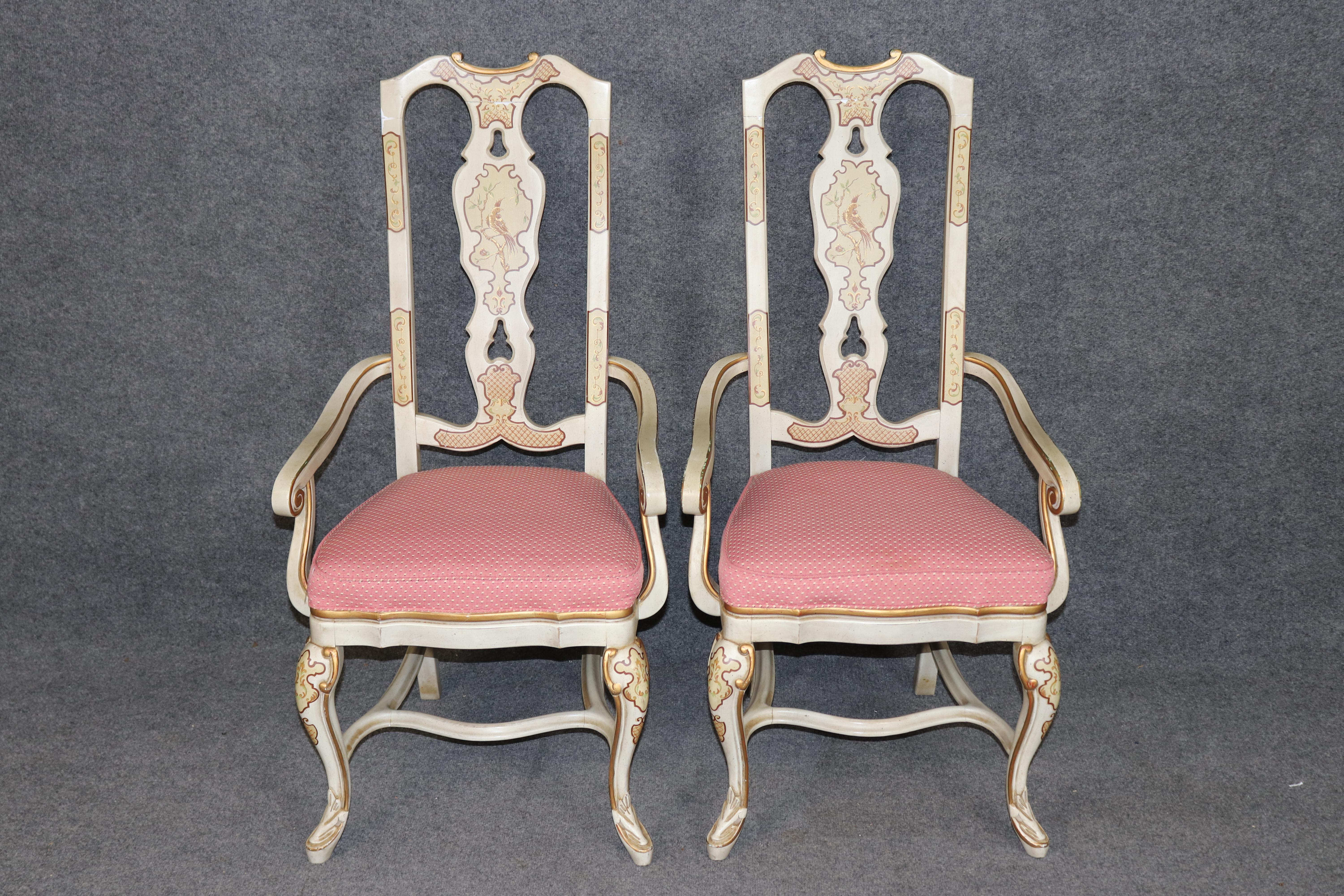 Conjunto 8 Sillas de Comedor decoradas con pintura Chinoiserie estilo italiano en Bueno estado para la venta en Swedesboro, NJ
