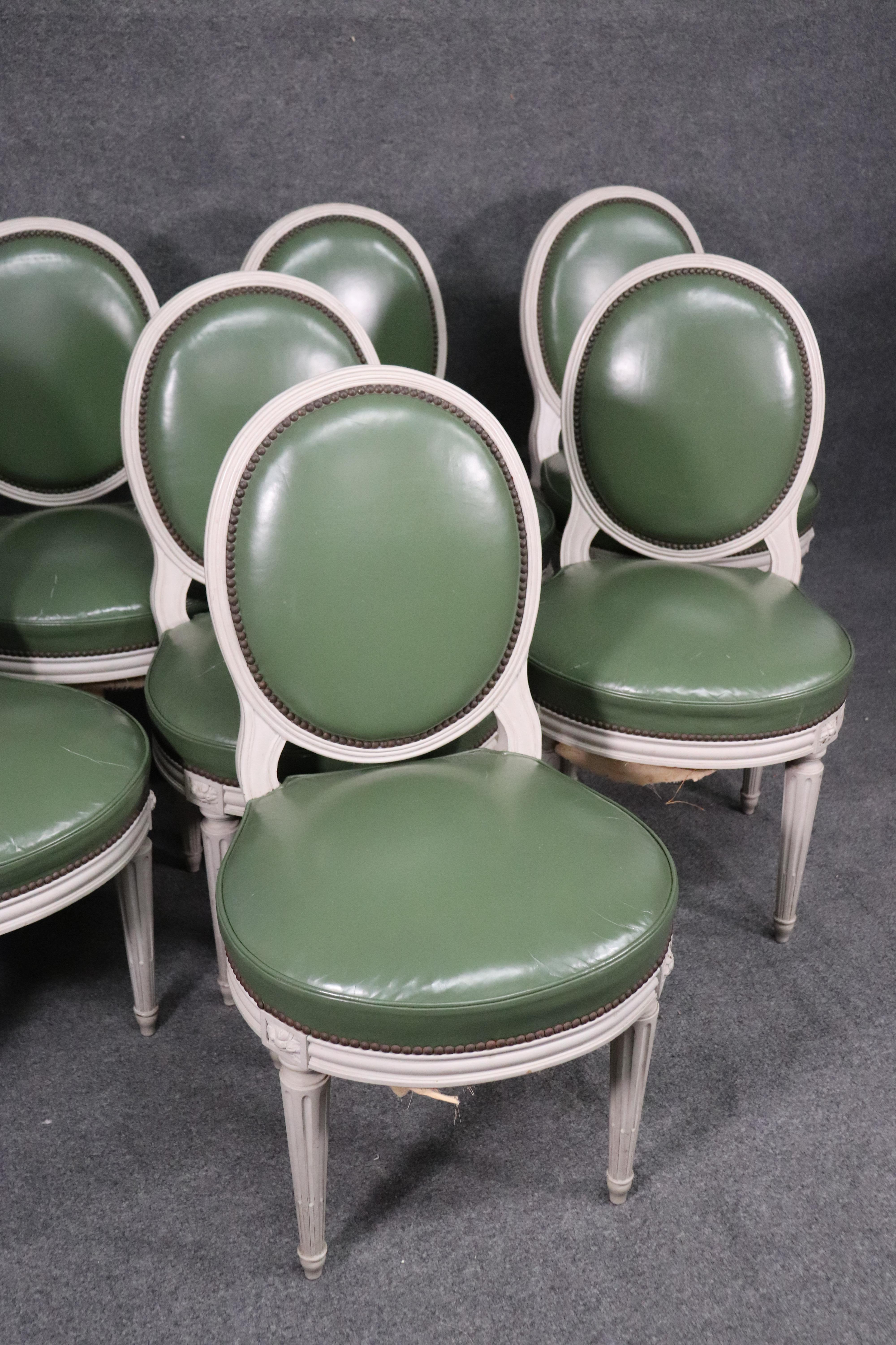 Set 8 Signed Maison Jansen White Distressed Painted Leather Dining Chairs In Good Condition In Swedesboro, NJ