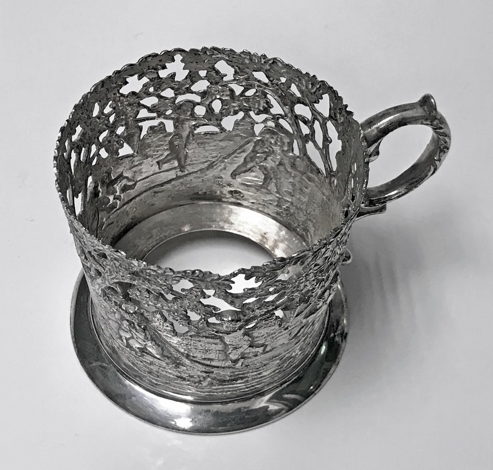 Set of 8 Silver Tea Holders with engraved glasses, Germany, circa 1900 2