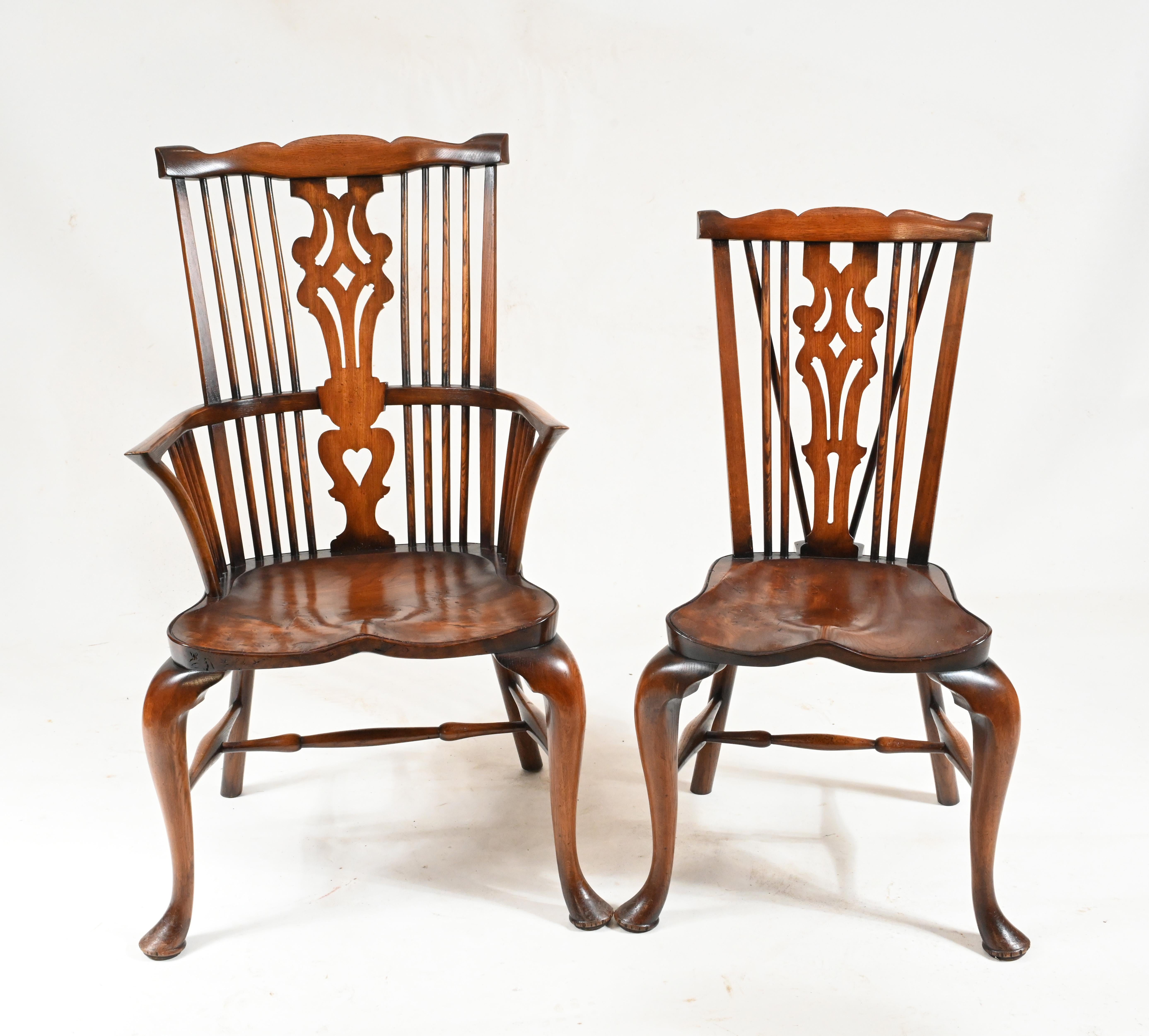 8 Windsor-Sessel Yew Bauernhaus-Esszimmermöbel (Frühes 20. Jahrhundert) im Angebot