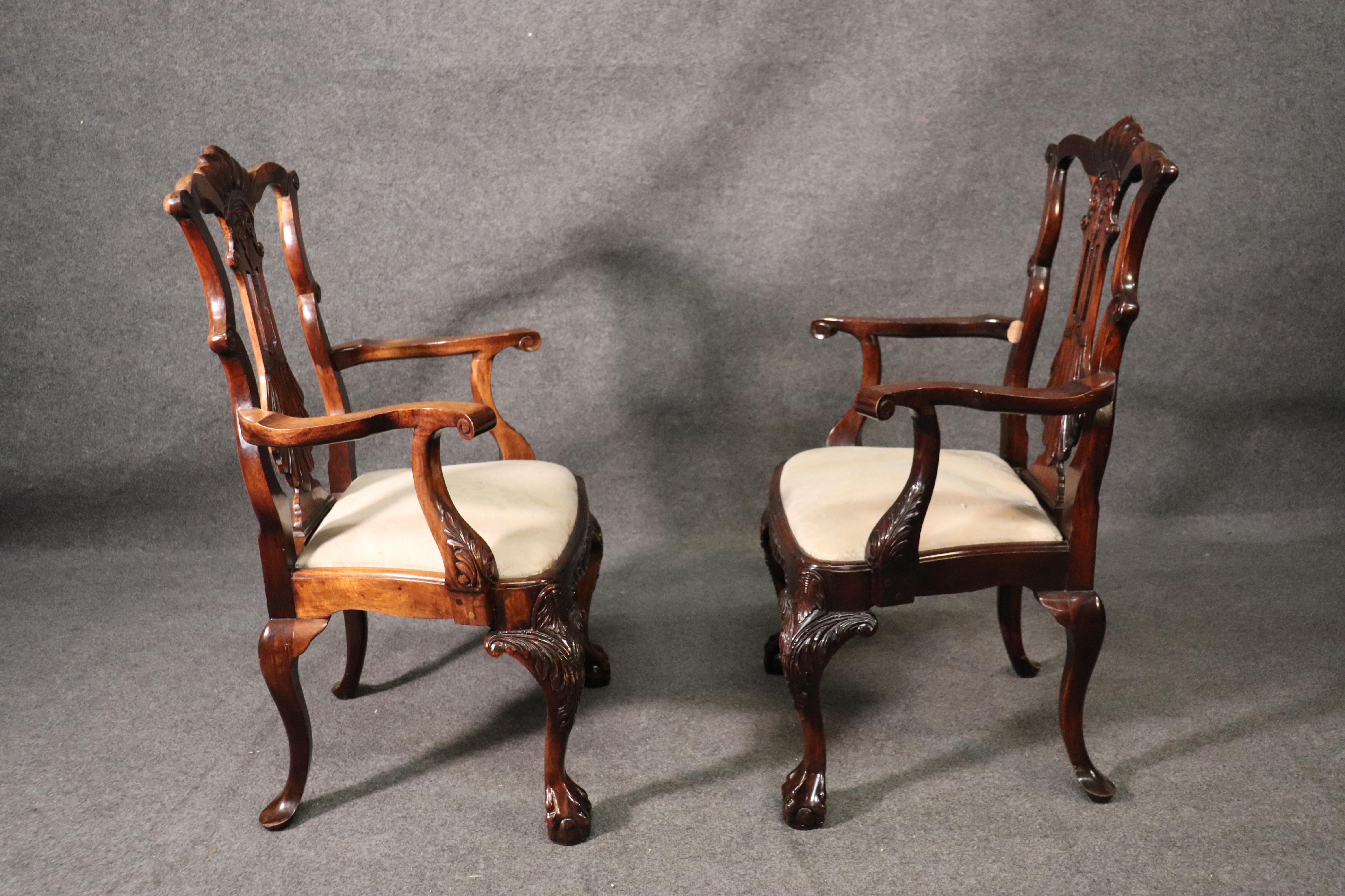 Set of 9 Carved Mahogany Irish Shell and Ball and Claw Chippendale Dining Chairs In Good Condition In Swedesboro, NJ
