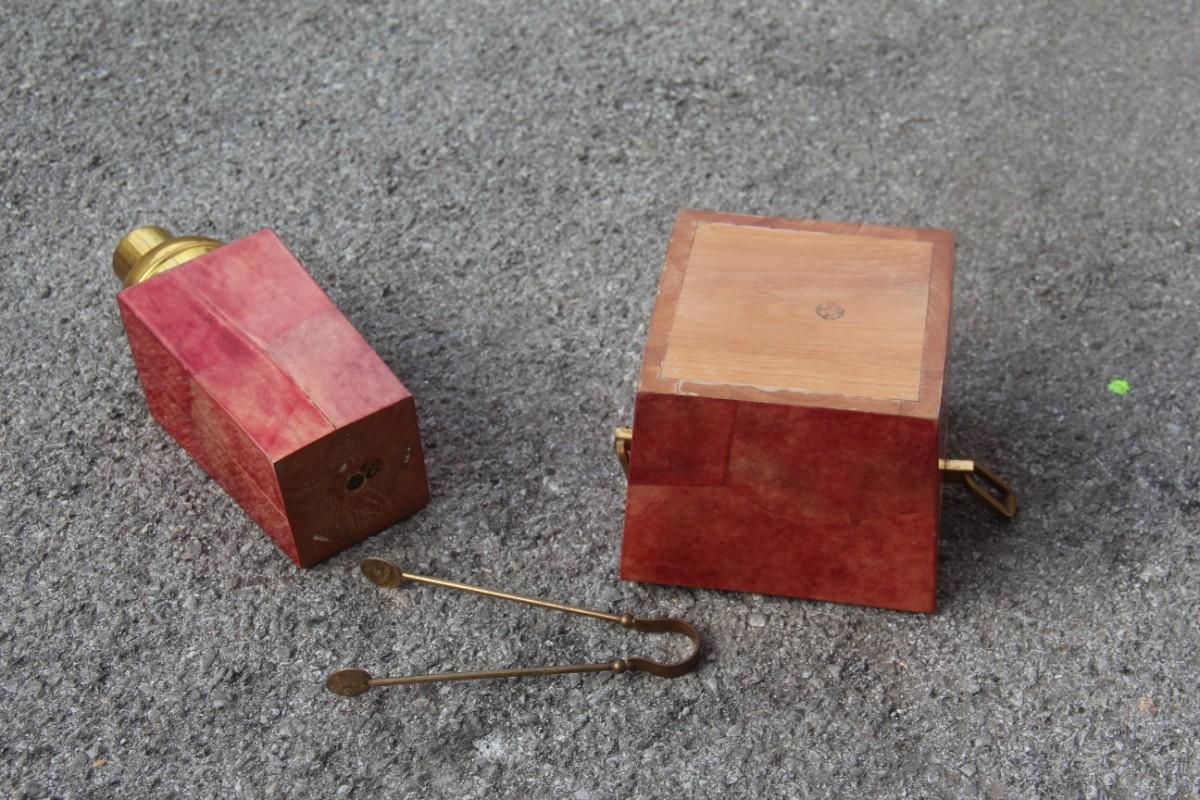 Ensemble de boîtes et pichets Aldo Tura en laiton de couleur rouge et peau de chèvre Mid-Century Modern des années 1950  en vente 1
