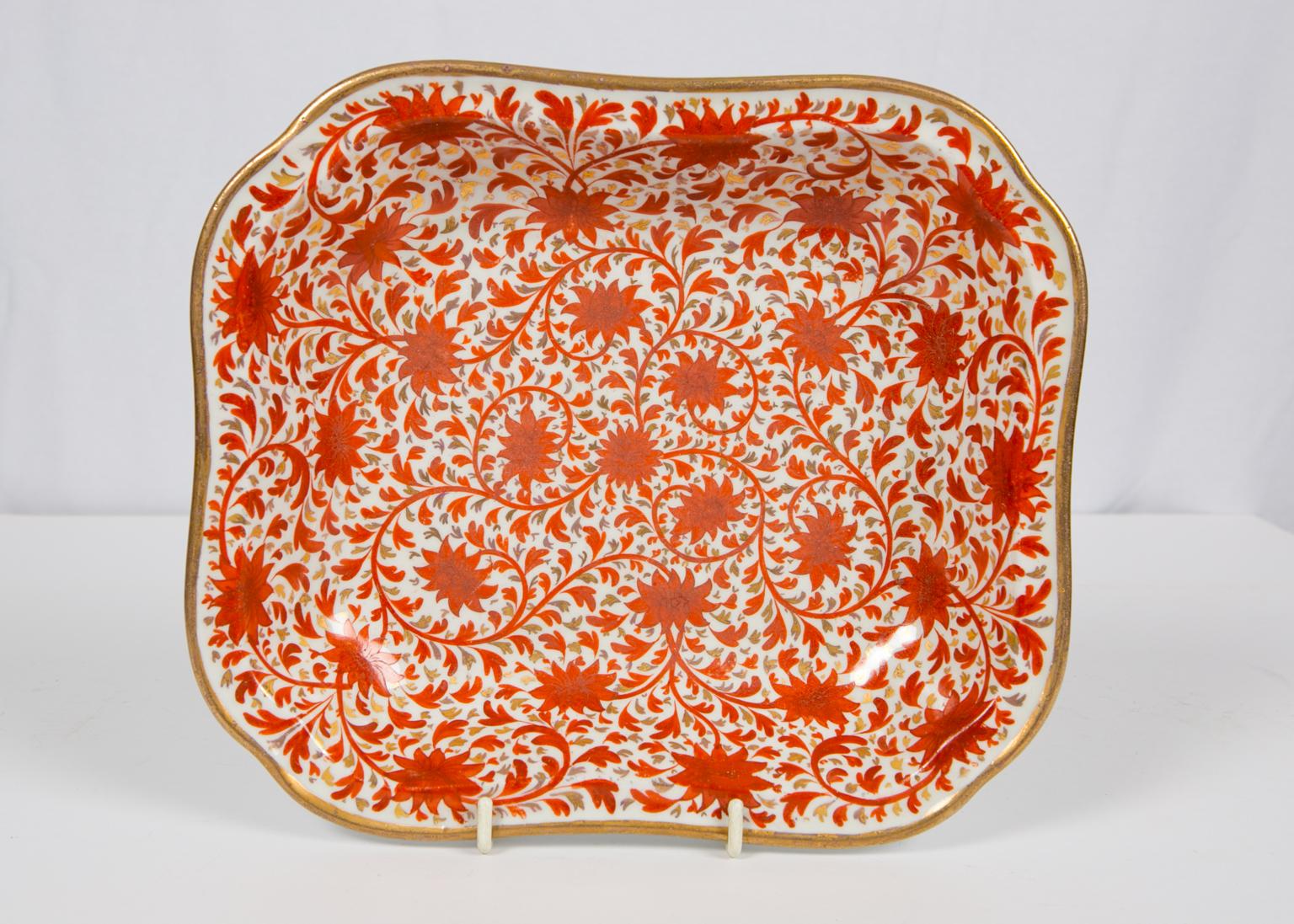 Set Antique Porcelain Dishes in Coalport's Red Chrysanthemum Pattern circa 1810 6