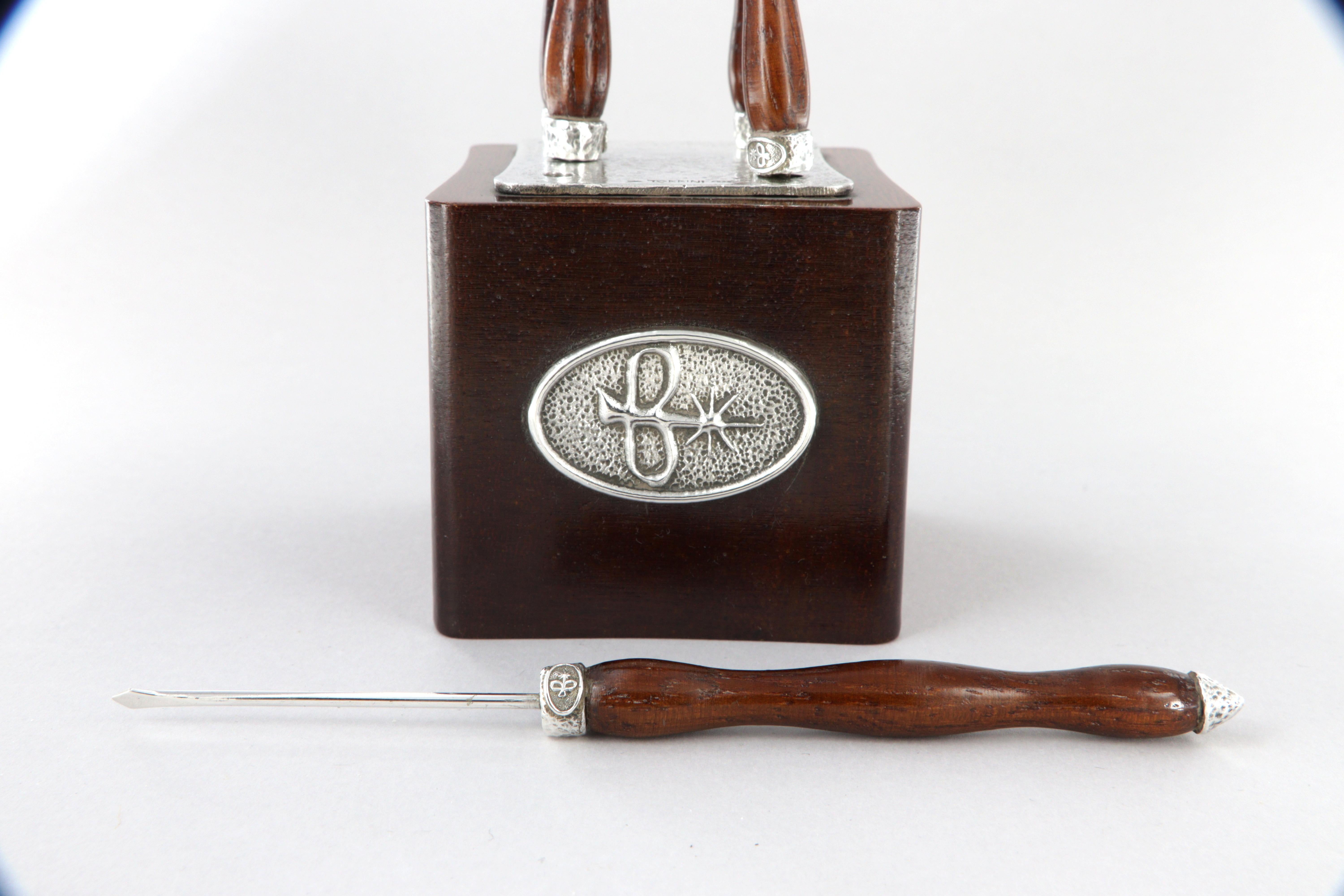 Juego de aperitivo Torrini con 6 espátulas de madera y plata 925 en venta 8