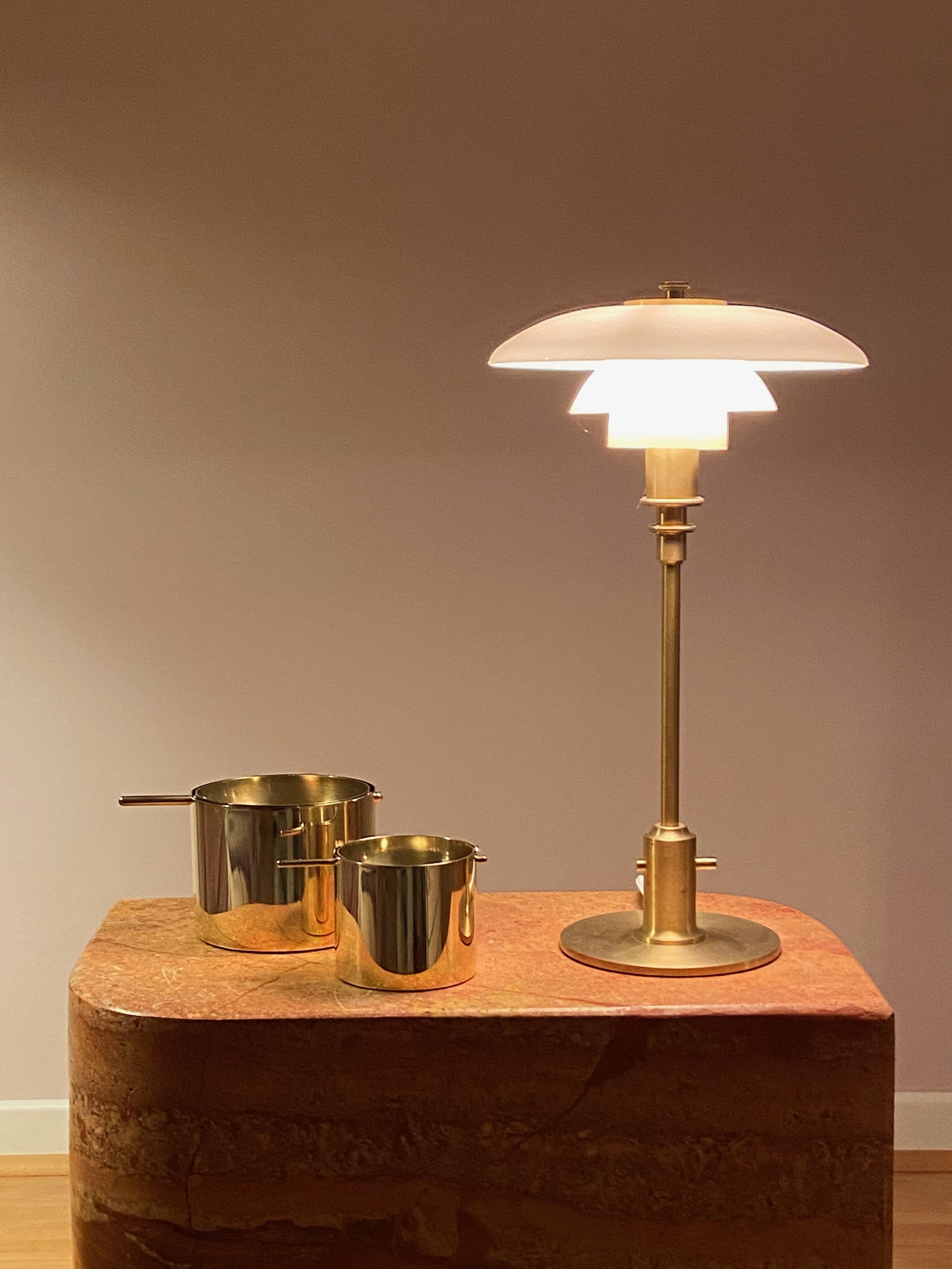 Set Arne Jacobsen-Aschenbecher aus Messing von Stelton, hergestellt in Dänemark 4