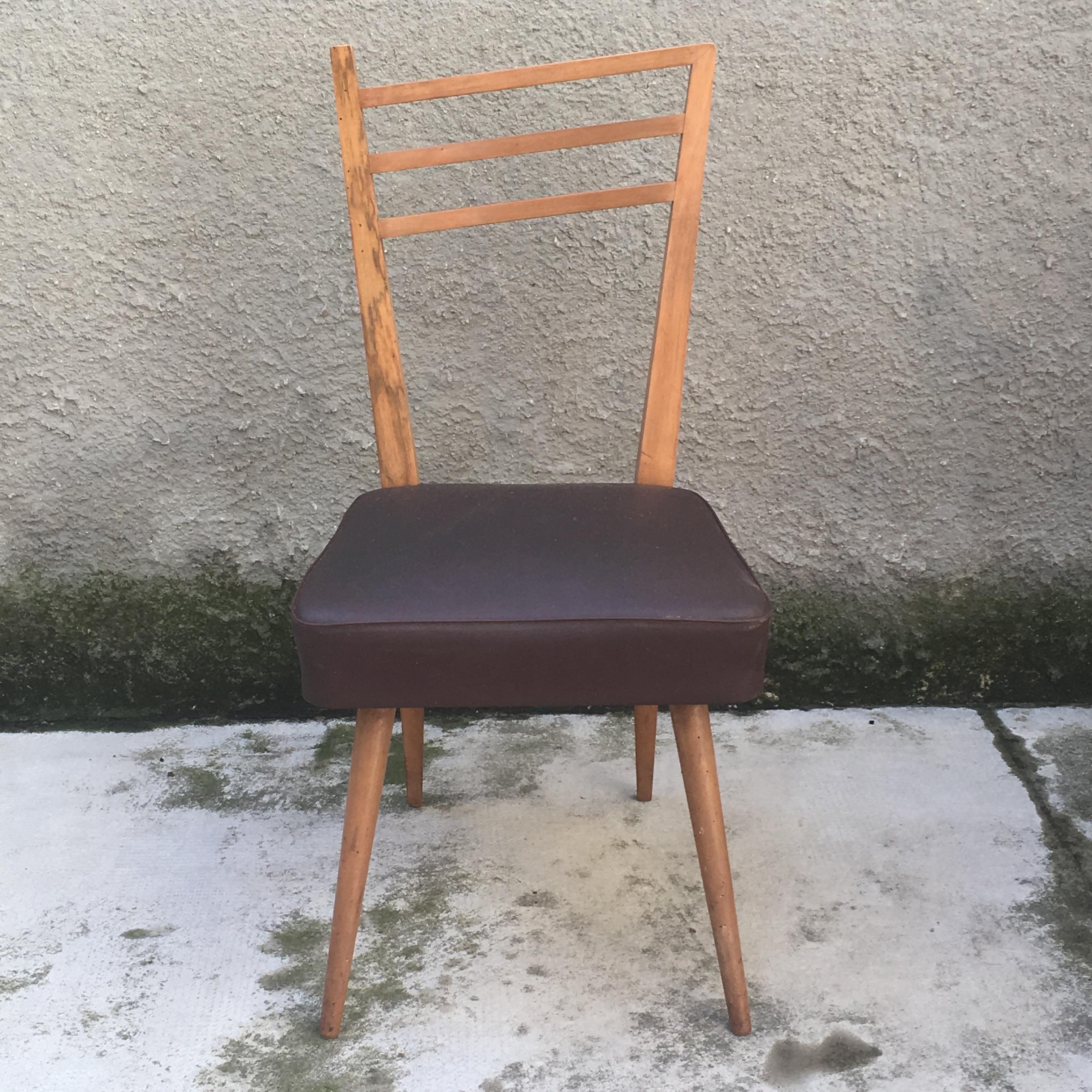 Conjunto Artesanal - Mesa con 5 Sillas - Italia - Años 60 en venta 1